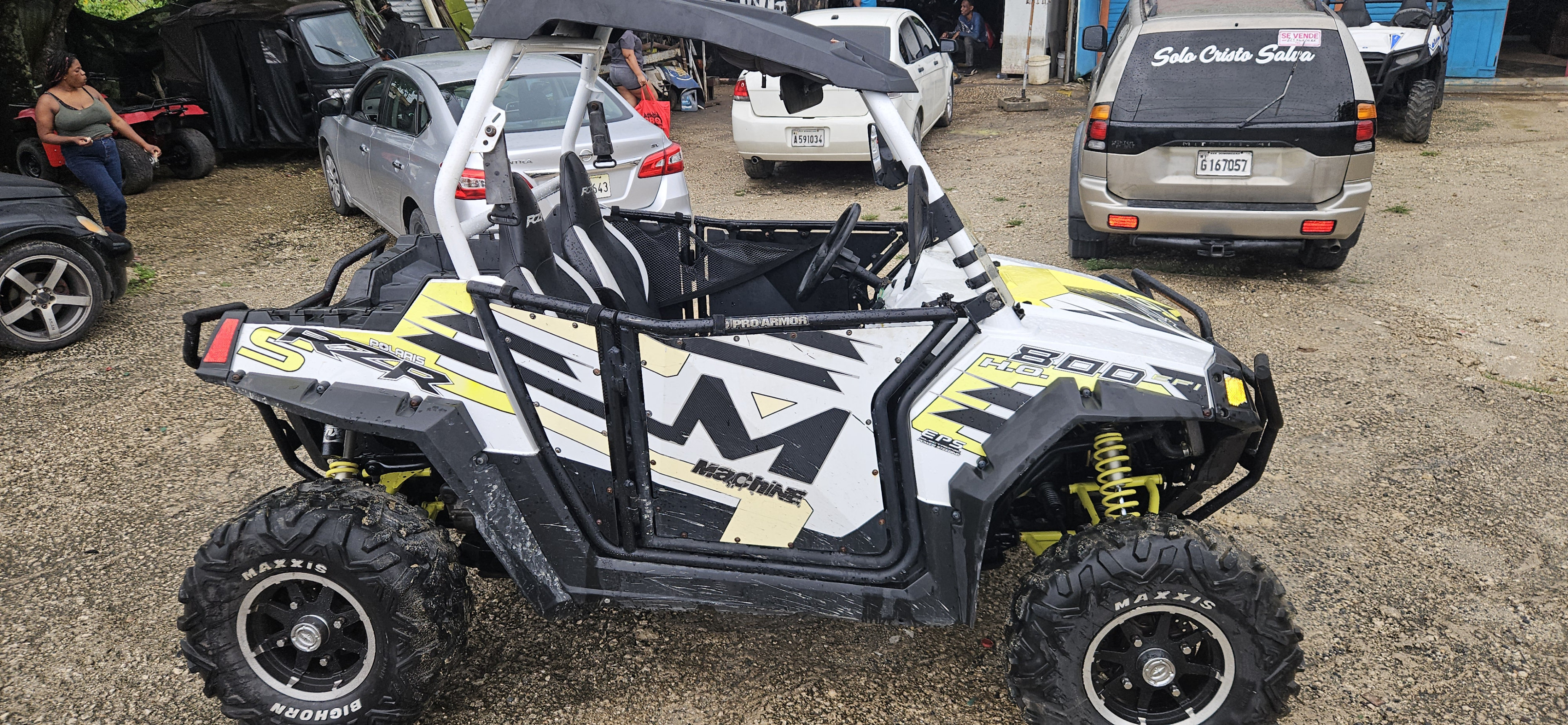 vehiculos recreativos - polaris RZR 800 2014 
4×4  1