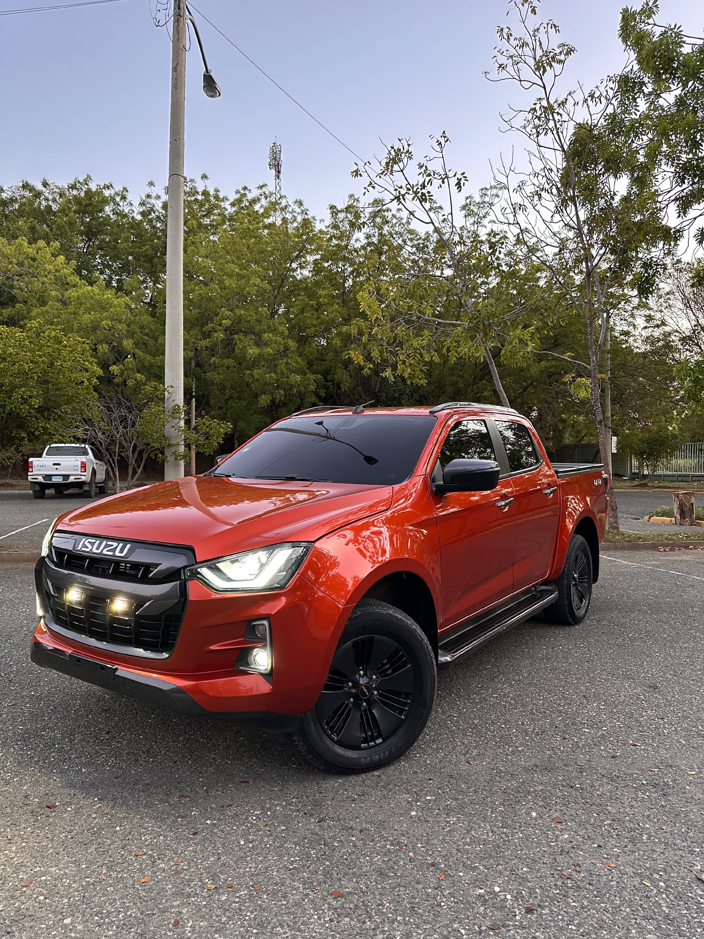 camiones y vehiculos pesados - ISUZU DMAX 2024 EN OFERTA DISPONIBLE . 