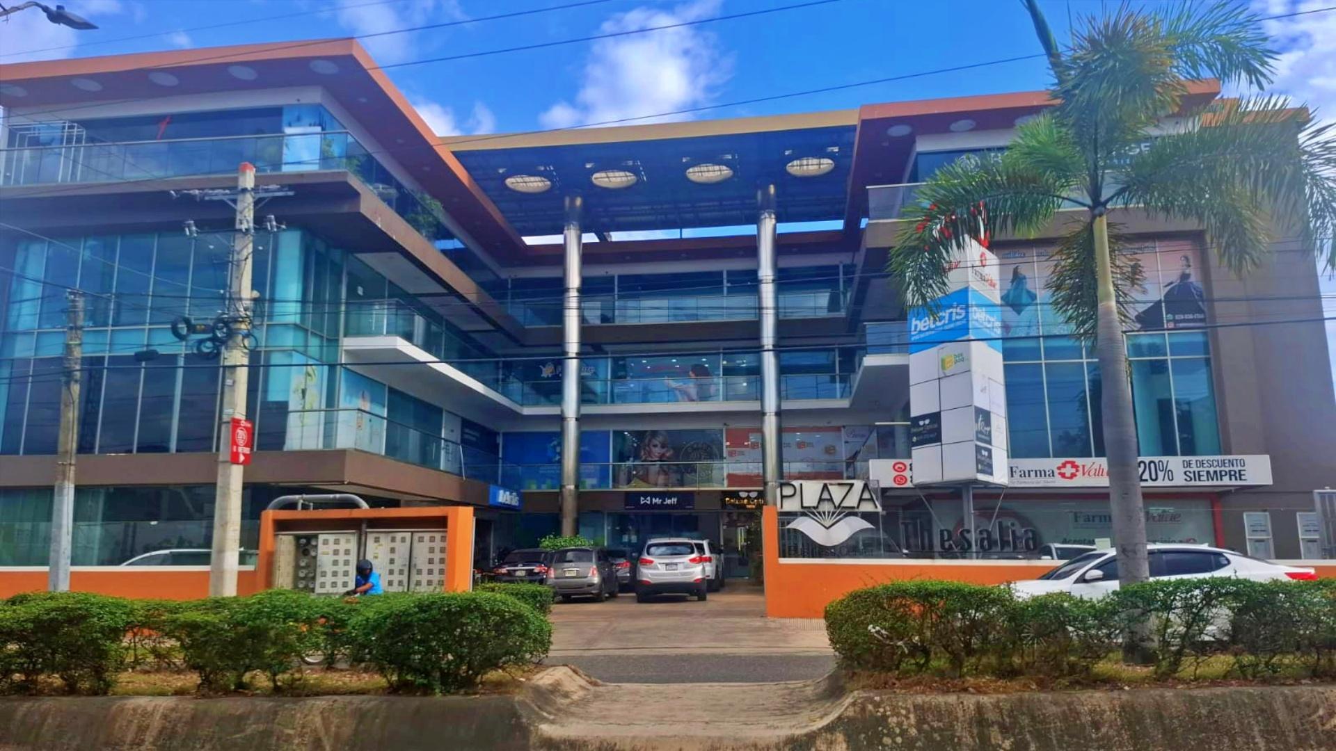 oficinas y locales comerciales - PLAZA THESALIA – COMMERCIAL UNITS IN ARROYO HONDO II 2