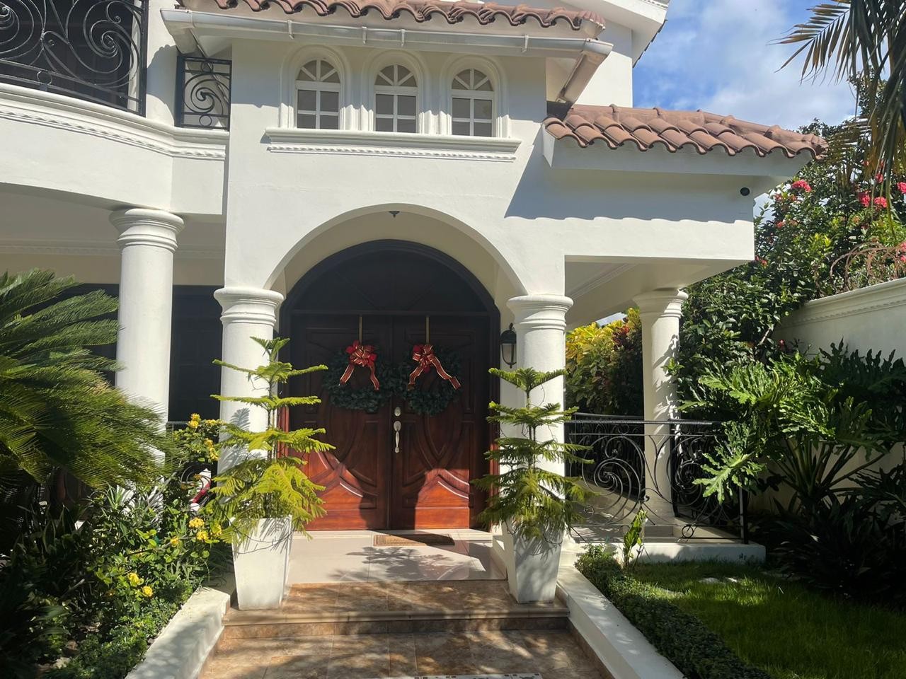 casas - Hermosa Residencia en Venta con Todo el Mobiliario  3