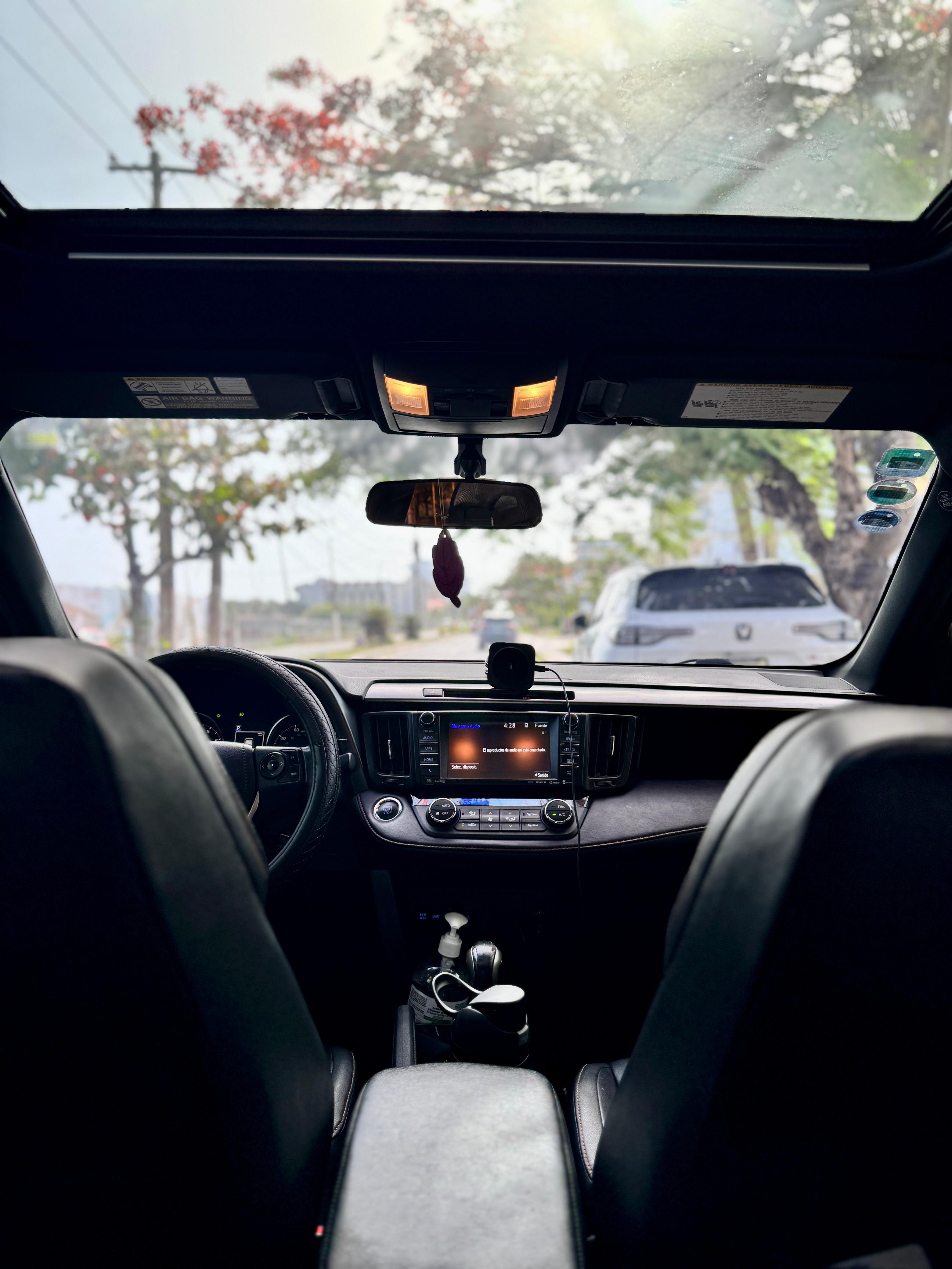 jeepetas y camionetas - Toyota rav4 2016 se 8