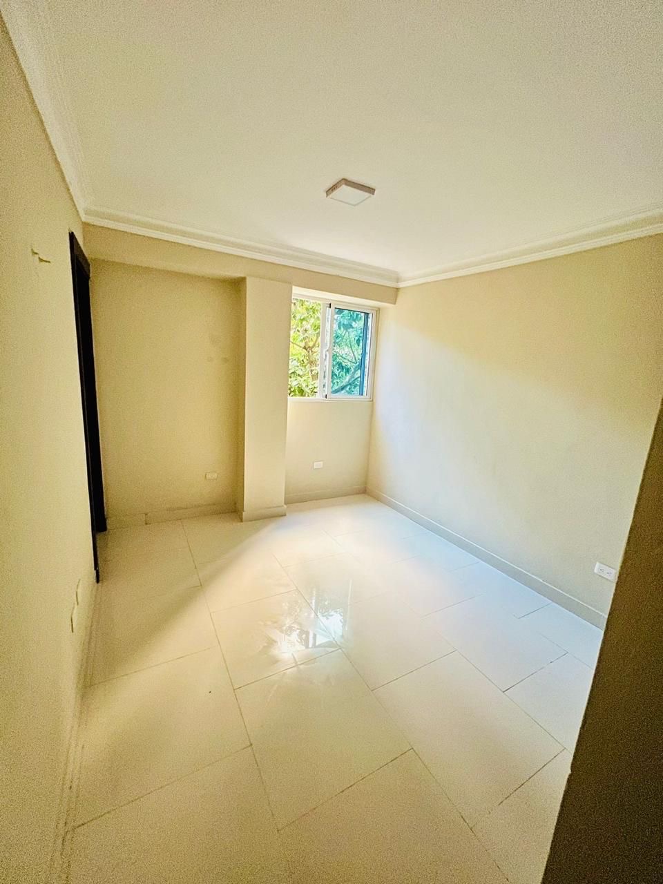 apartamentos - venta de apartamento 2do nivel en la autopista de san Isidro Santo Domingo este  6