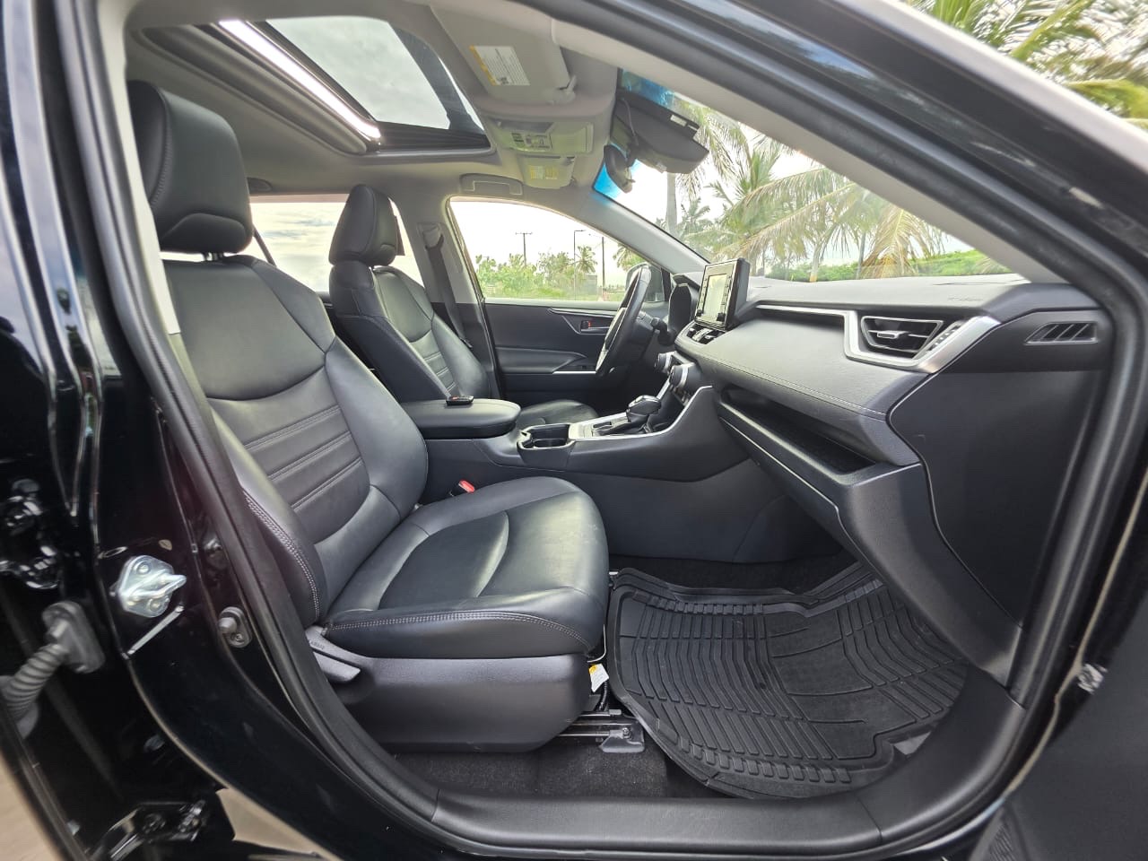 jeepetas y camionetas - HERMOSA TOYOTA RAV4 XLE PREMIUM 2020 4X4 FULL! RECIÉN IMPORTADA 100% AMERICANA! 6
