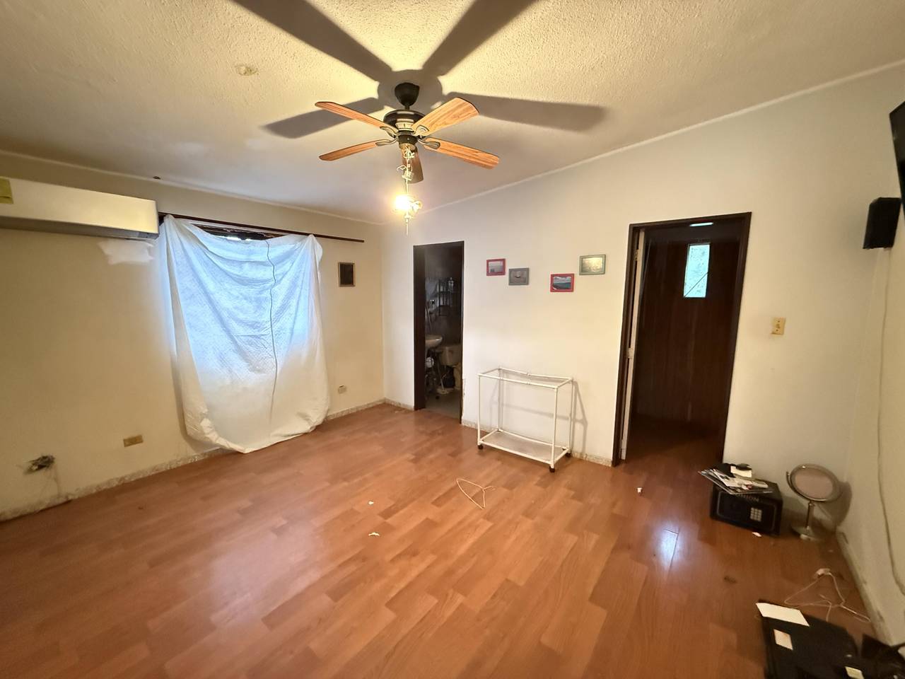 casas - Venta de Casa en Residencial Rosmil  8