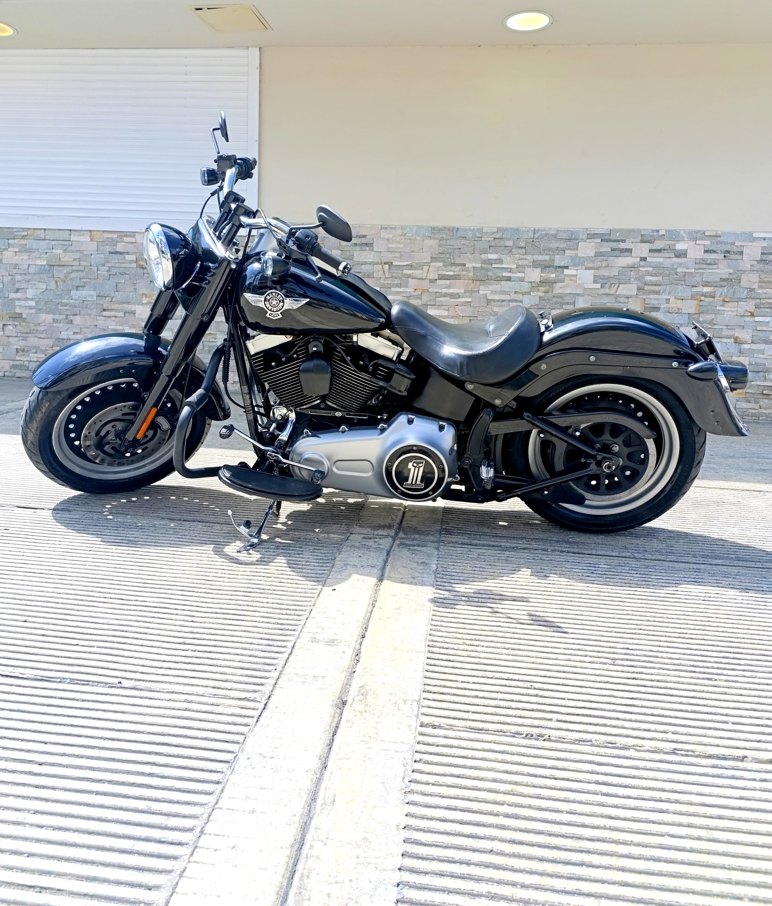 motores y pasolas - Harley Davidson Fatboy Lo 2010 7