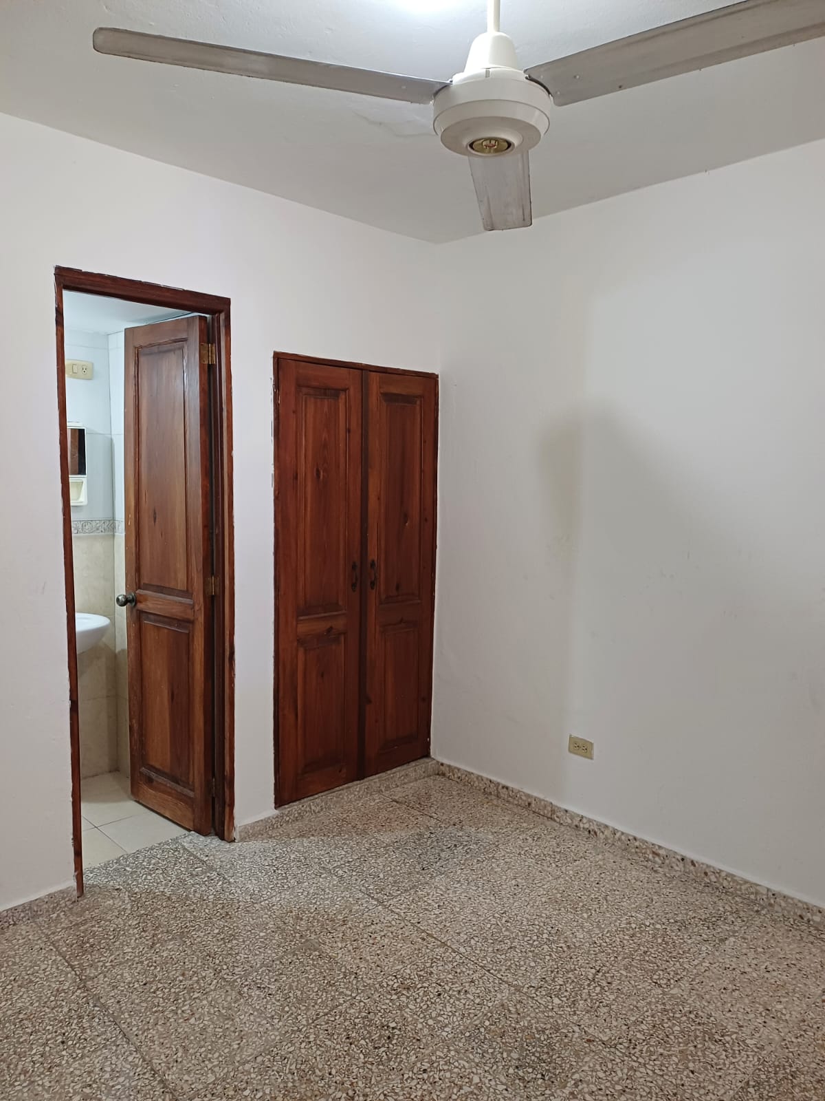 habitaciones y viviendas compartidas - Alquiler habitacion El Josue de Herrera