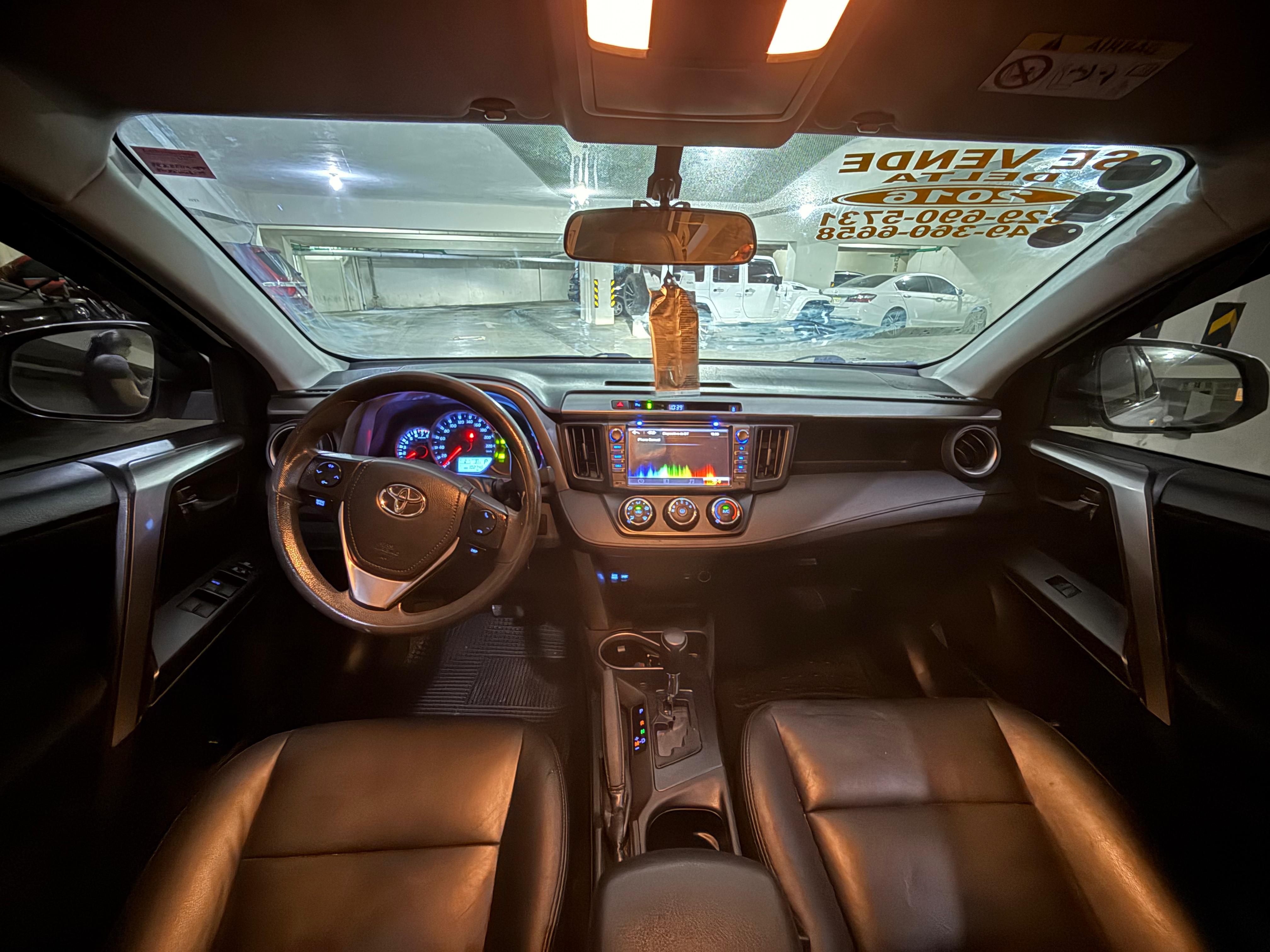 jeepetas y camionetas - RAV4 2016 disponible inmediata 
desea montarte aquí esta 
Dios los bendiga mas 7