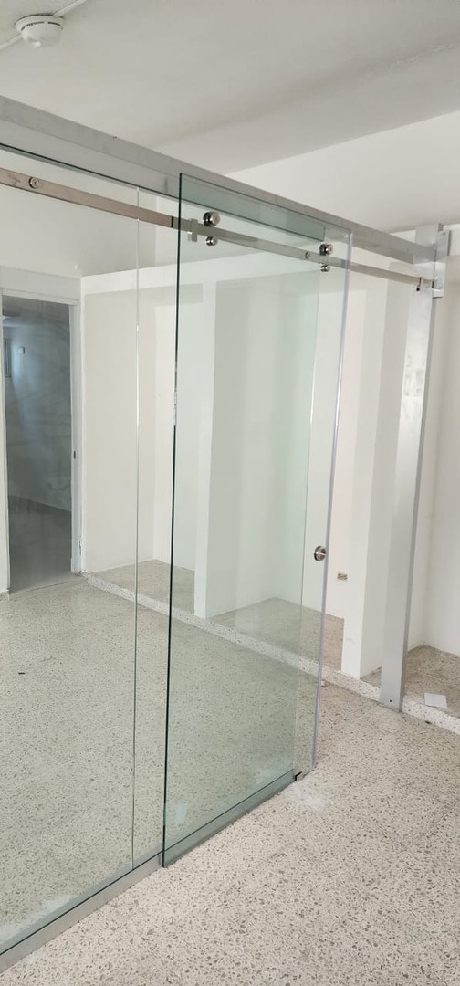 oficinas y locales comerciales - Se Renta Local Comercial Proximo a Union Medica, Santiago
