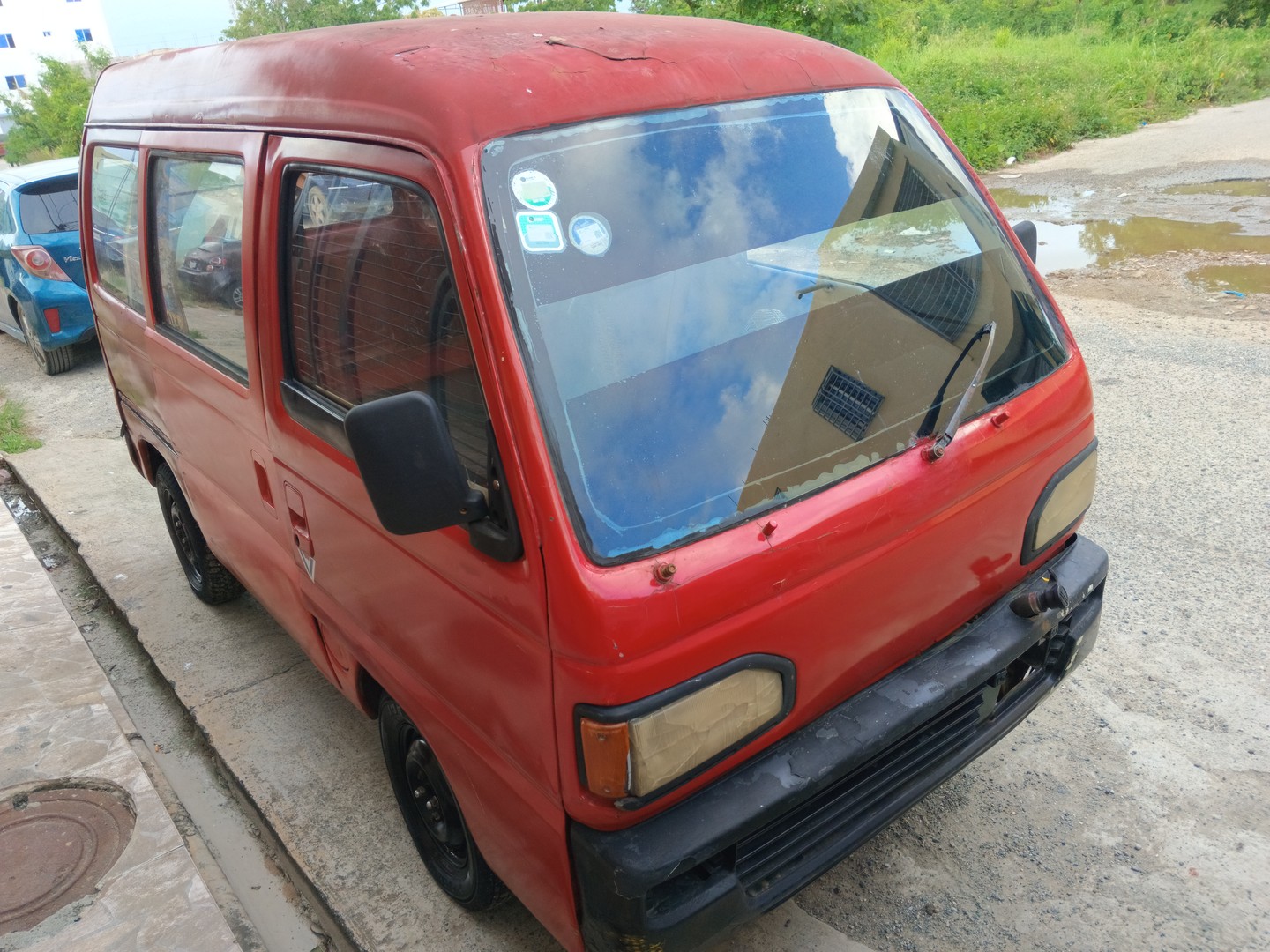 jeepetas y camionetas - Vehículo Honda tipo van, en condiciones, disponibilidad 24/7