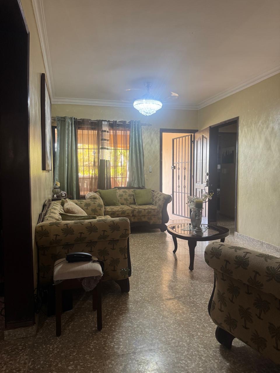 casas - Casa P/ Remodelar A 5 Minutos De La Rep. de Colomb 0