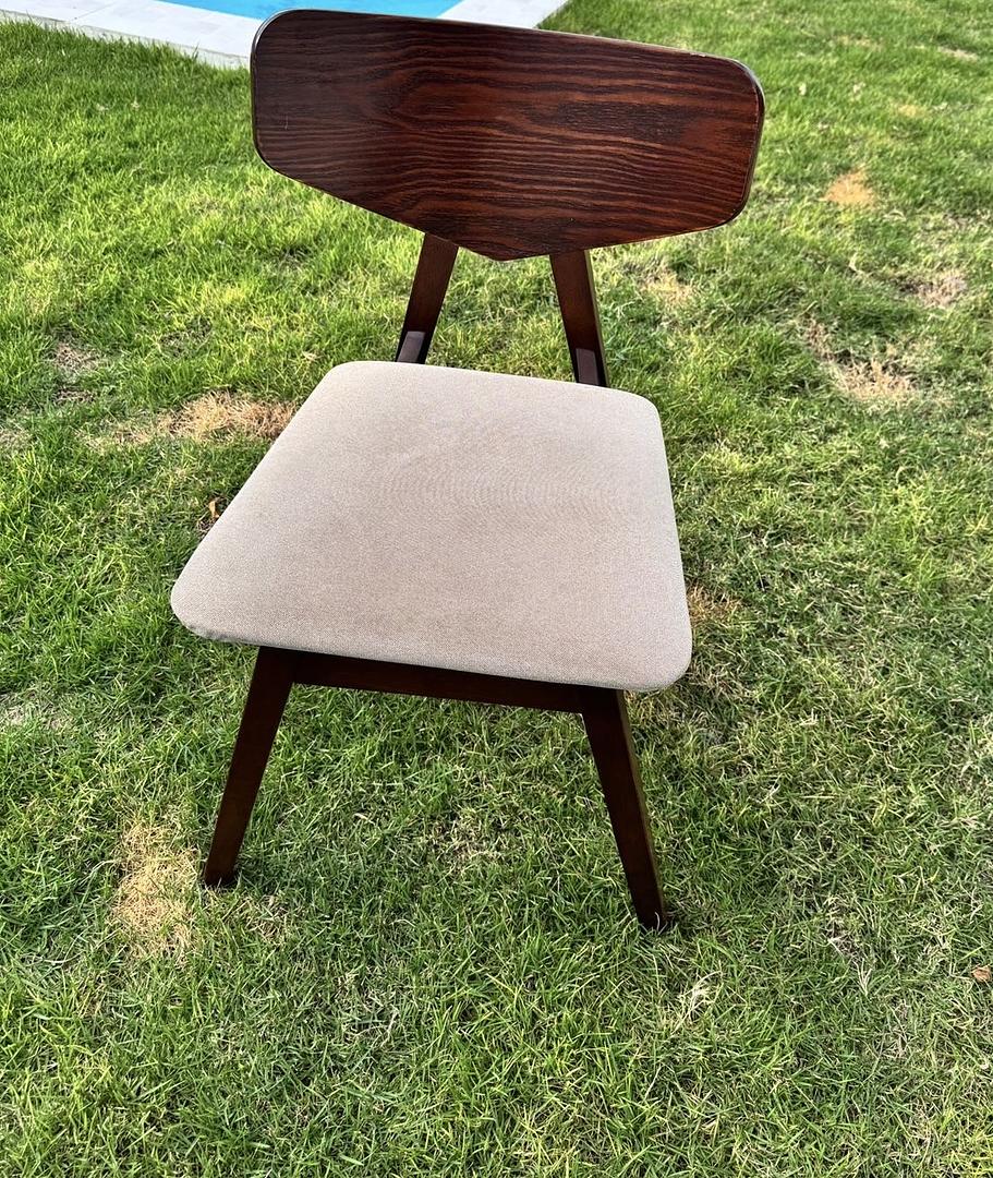 muebles y colchones - Se venden 6 Sillas de Ilumel en RD$4,000 c/u 6