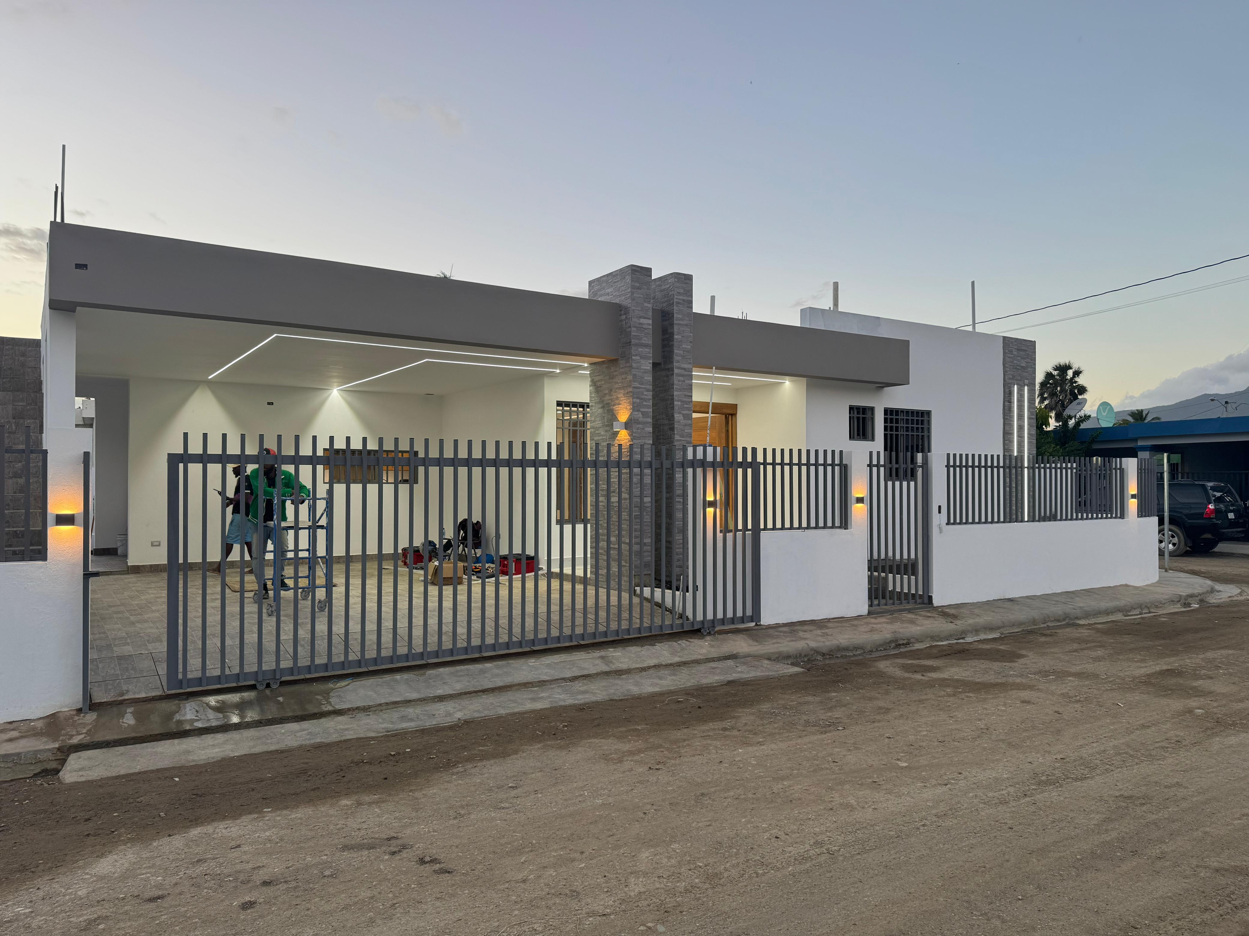 casas - CASA EN VENTA EN LOS TOCONES, SANTIAGO. 0