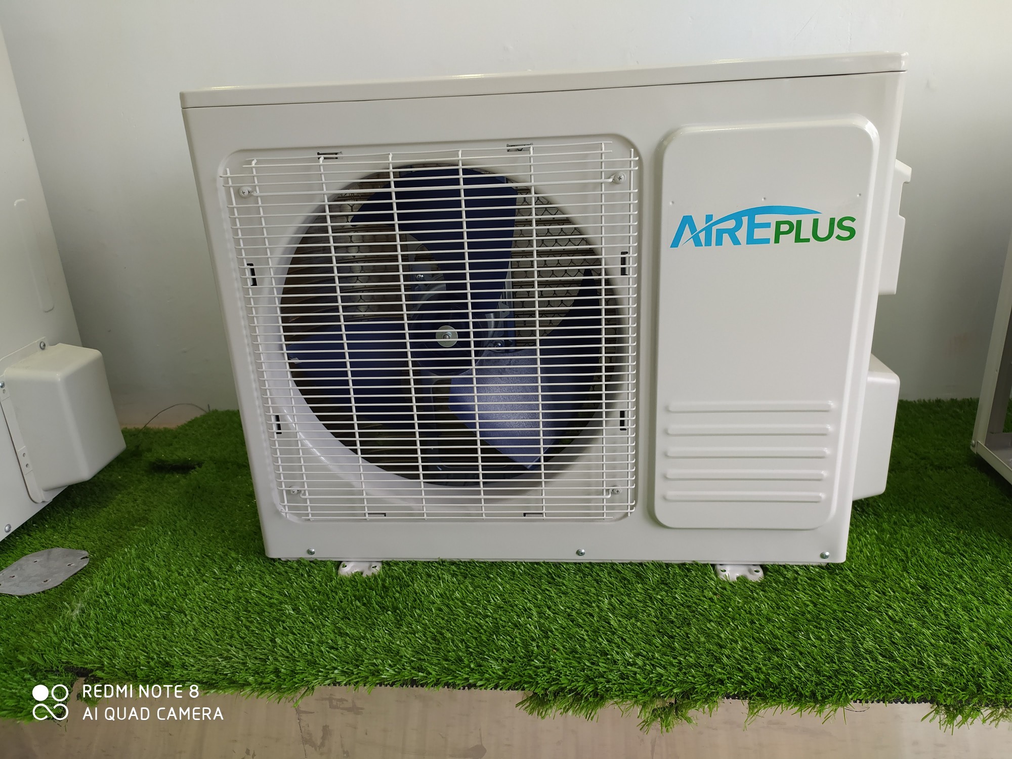 aires acondicionados y abanicos - Aires Acondicionados 12,000btu nuevos en su caja  3