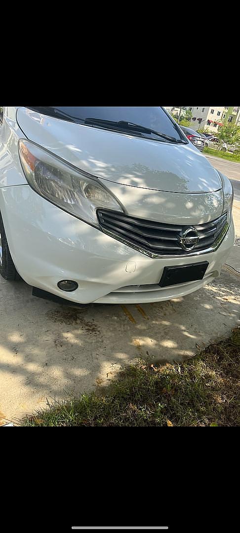 carros - Nissan Note Versa 2015 Americana muy buen estado.650,000 negociable. 6