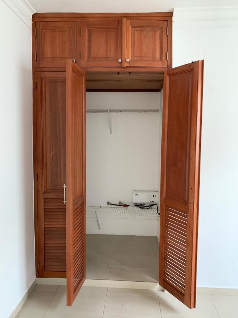 apartamentos - Alquiler con LB
GAZCUE
1 Hab
1,5 Baños
Hab de servicio
1 parqueo
USD$ 800 0