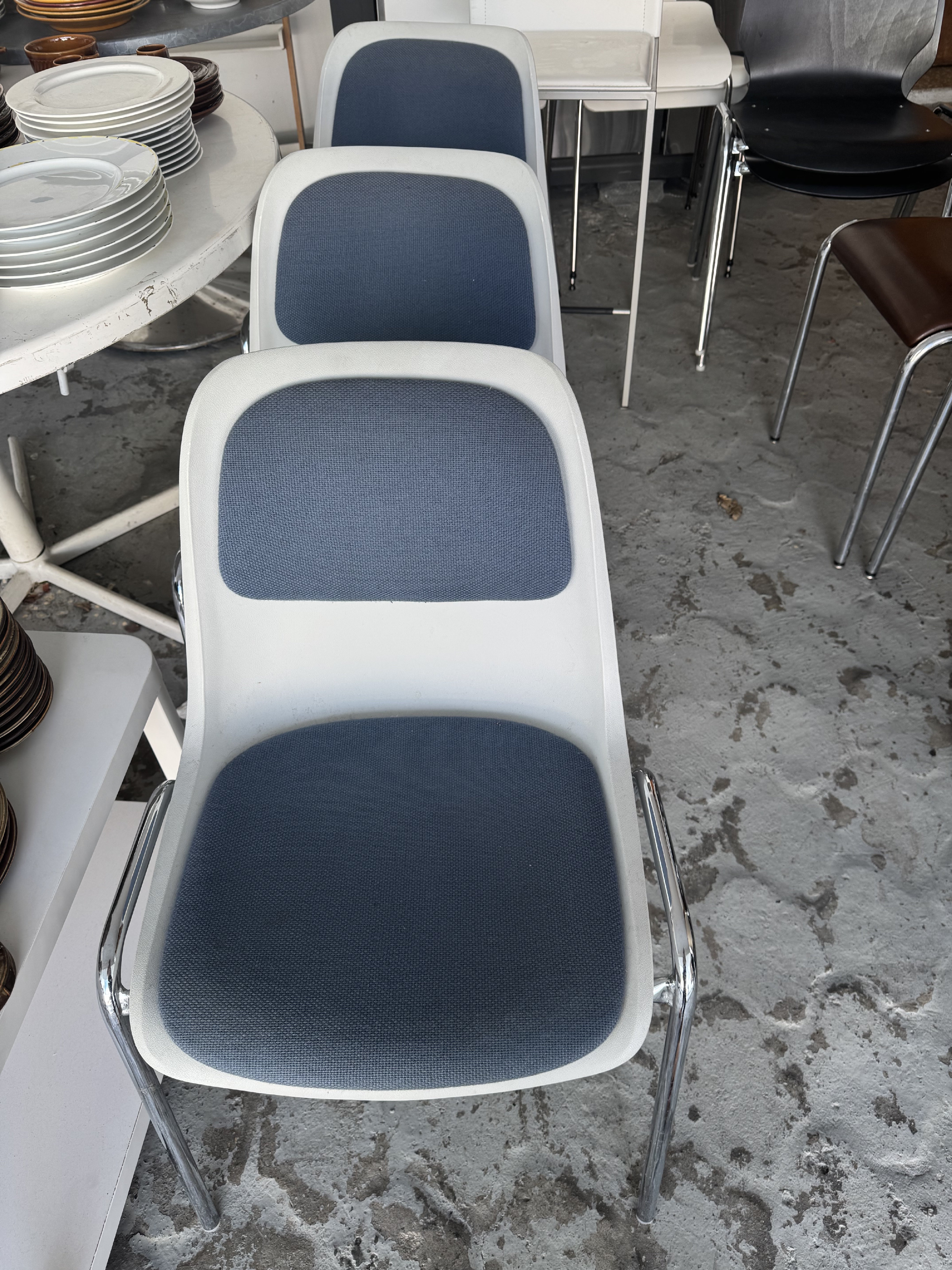 muebles y colchones - sillas diferentes modelos. cada una a 1,500 pesos por unidad.  0