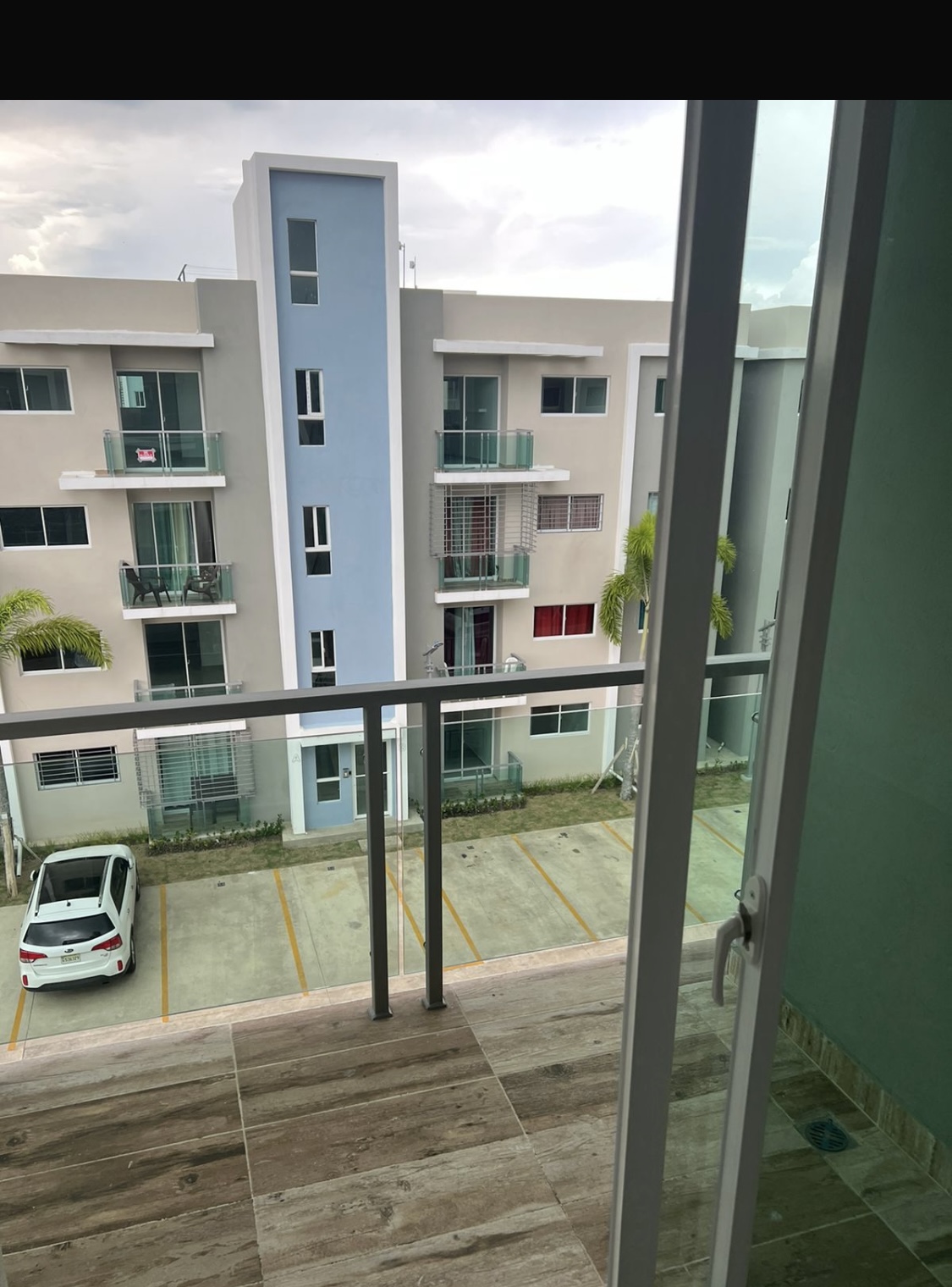 apartamentos - Vendo 4to piso Residencial en Gurano 100 .metros.  6