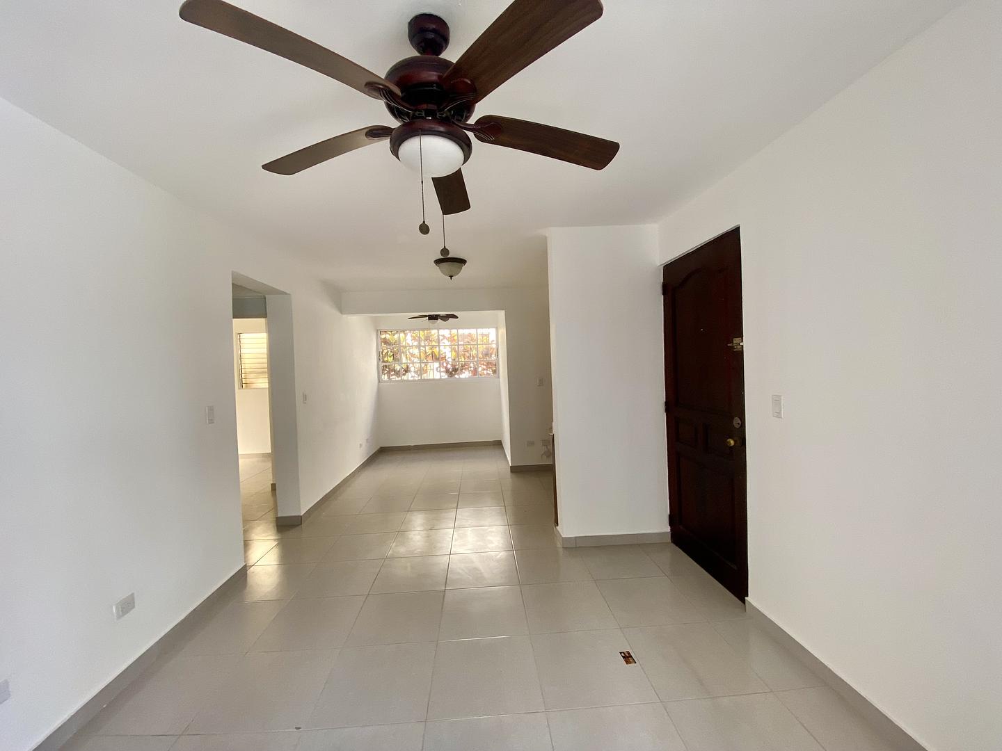 apartamentos - Segundo nivel de renta en la Urb Fernandez 1