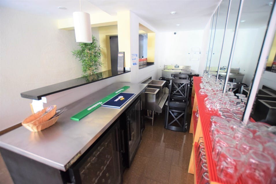 oficinas y locales comerciales - En Renta Local de 220 m² en alquiler en los Cacicazgos  6