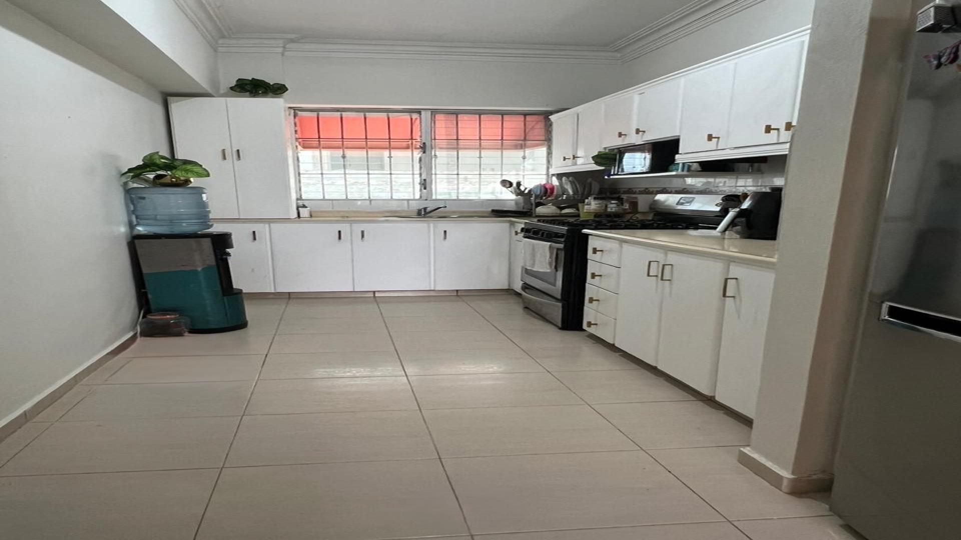 apartamentos - VENTA ÚNICA ⭐. APARTAMENTO 2 HABITACIONES Y 3 PARQUEOS-A 100 METROS DE PIANTINI. 4