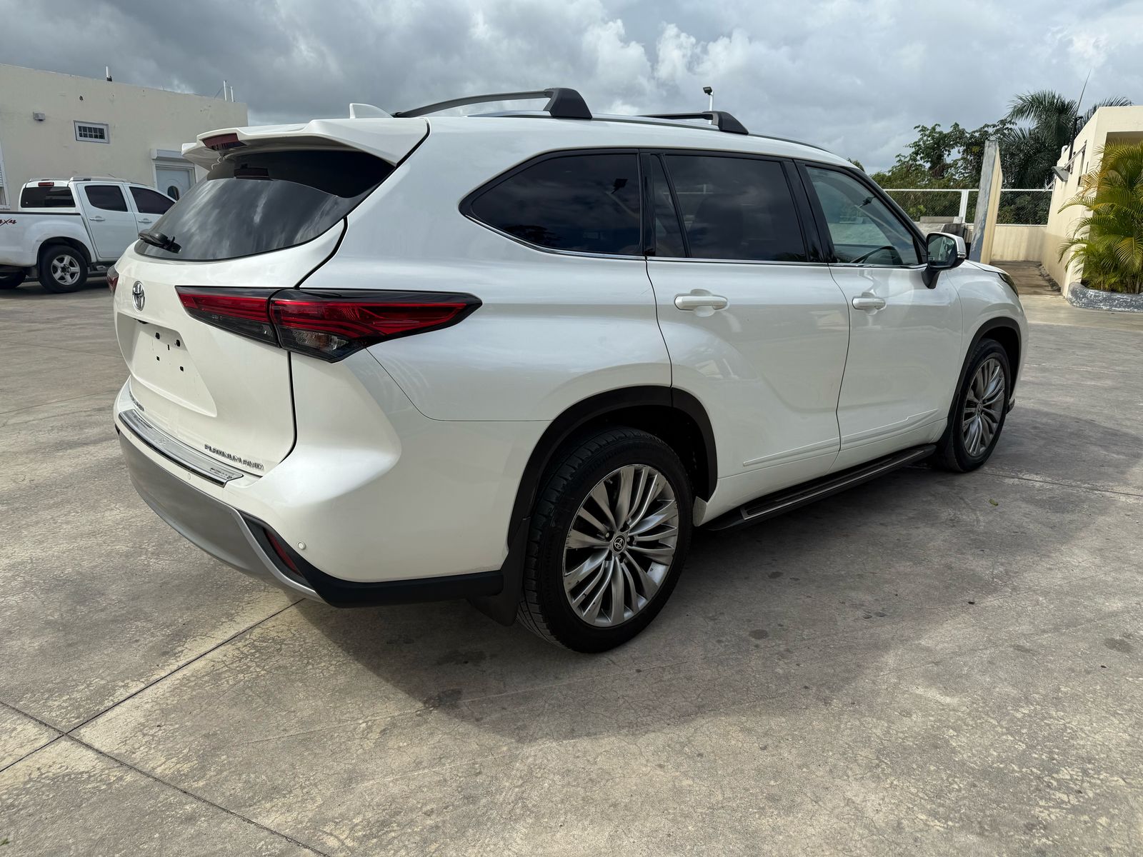jeepetas y camionetas - Toyota higlander platinum 2021 4