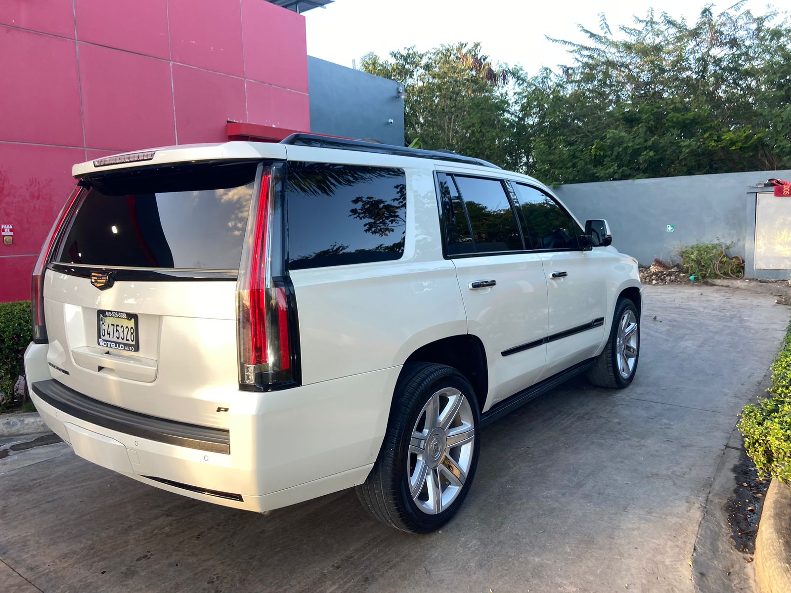 jeepetas y camionetas - cadillac escalade 2015 1