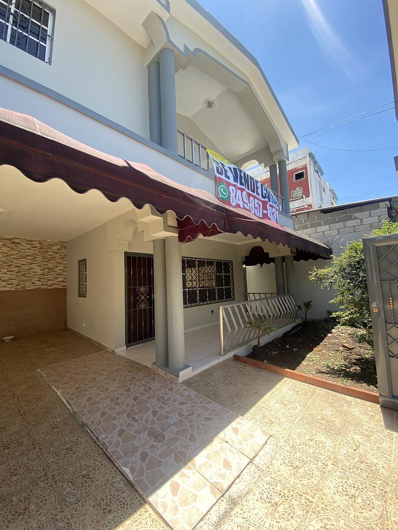 casas - se vende hermosa en residencial Alpes 2 zona oriental , 17.3 millones 