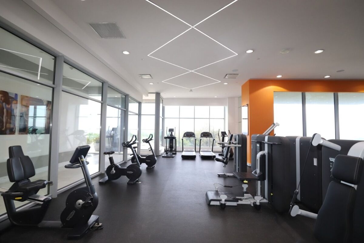 apartamentos - Apartamento Av. Anacaona Frente Parque Mirador Sur 5
