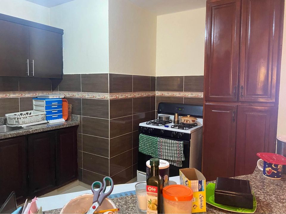 habitaciones y viviendas compartidas - Nueva amiga para compartir mi apartamento. $8000 1