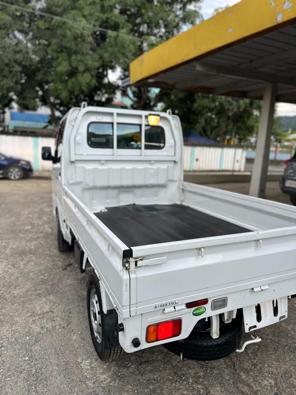 jeepetas y camionetas - camión mitsubishi 2018 2