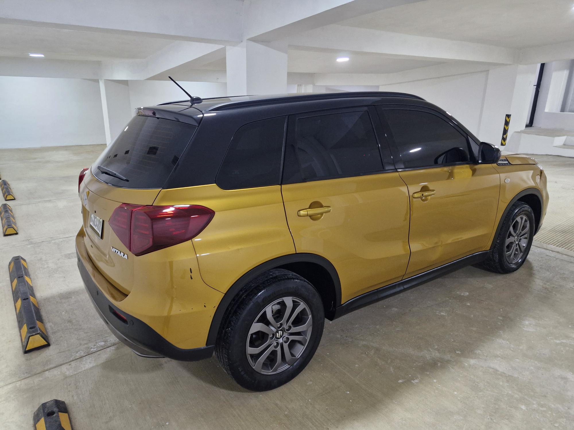 jeepetas y camionetas - SUZUKI VITARA 2020 SE VENDE POR MOTIVOS DE VIAJES 2