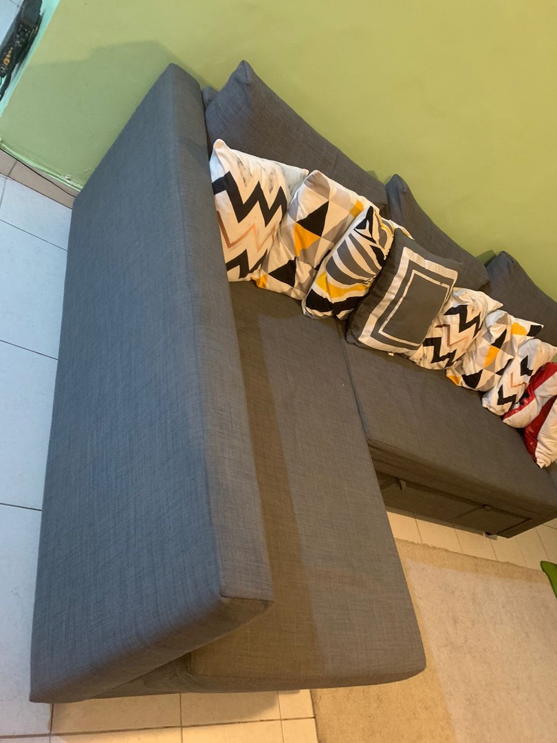 muebles y colchones - Sofá cama 3 plazas Skiftebo gris oscuro IKEA REMATE RD$ 38,500 6