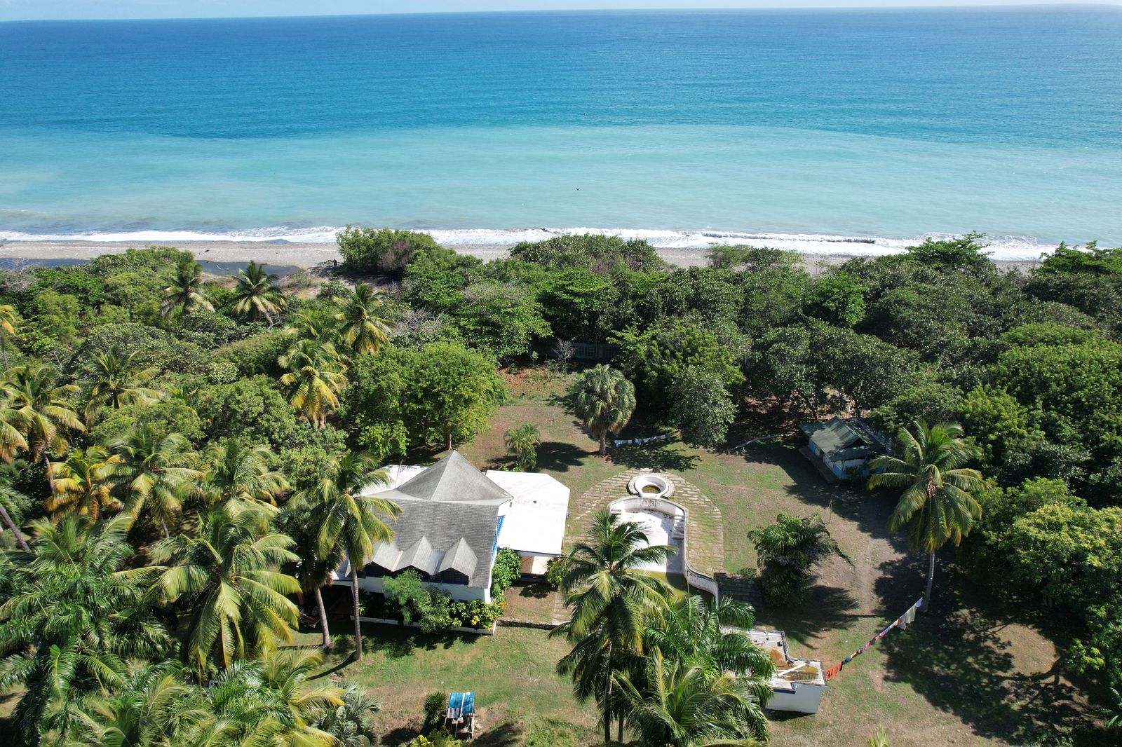casas vacacionales y villas - Propiedad en Playa Paya Bani con Dos Villas  0