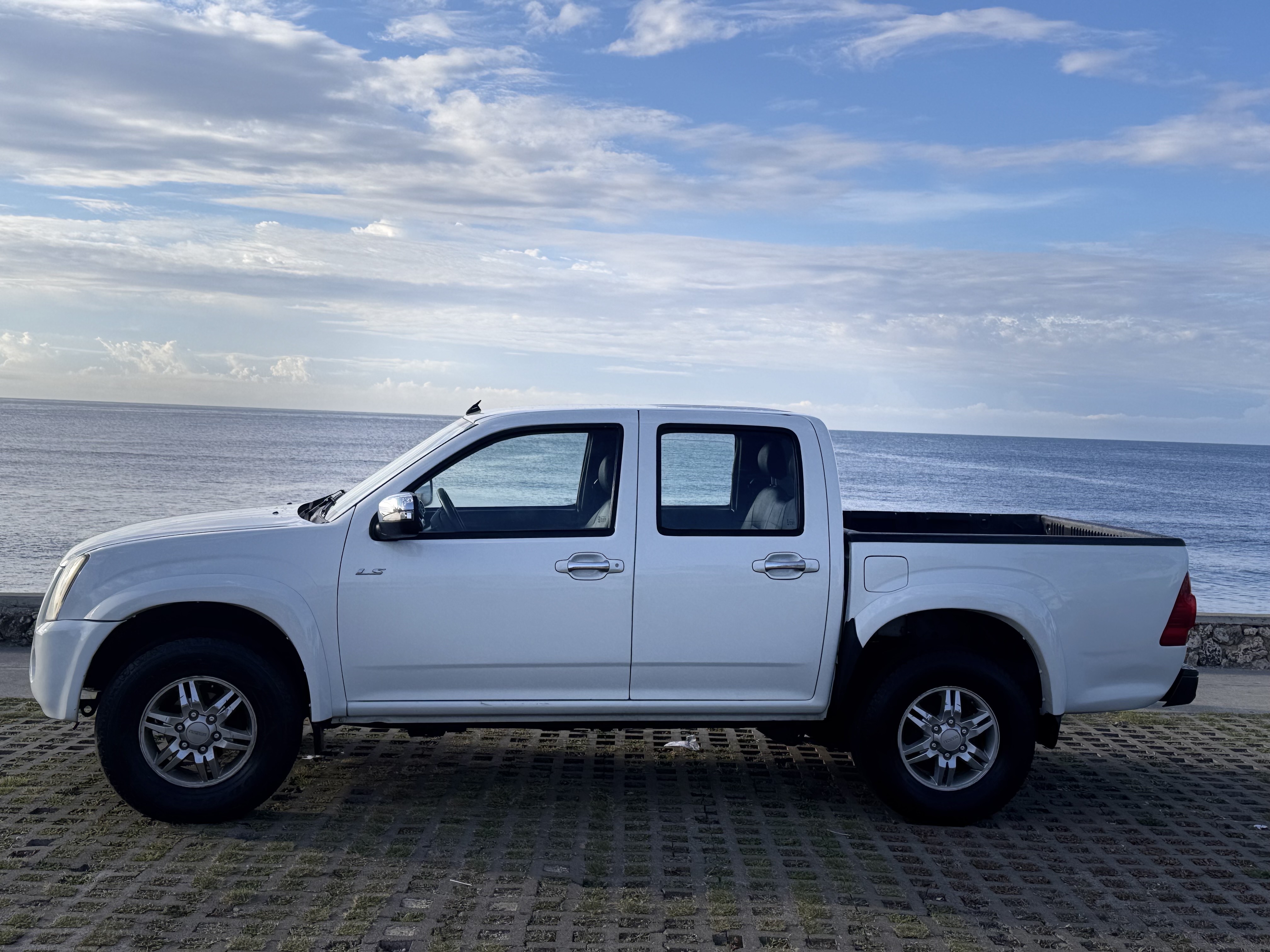 jeepetas y camionetas - D-Max 2012   4
