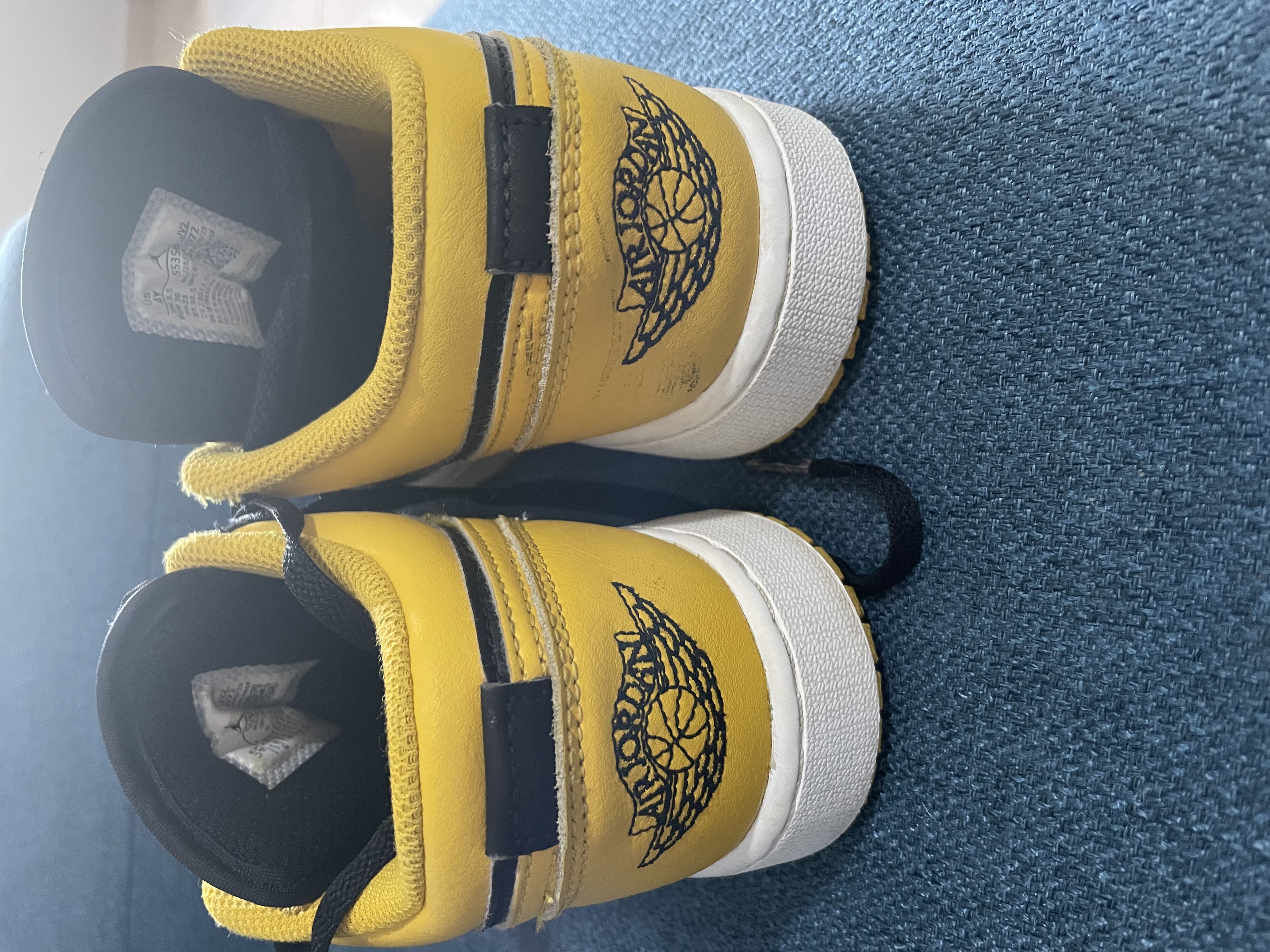 ropa y zapatos - Tenis Nike Jordan 4