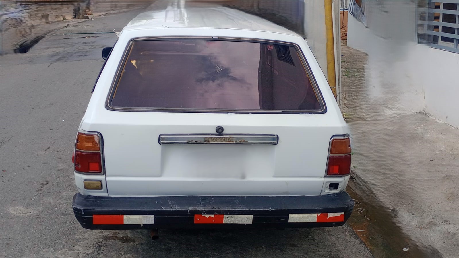carros -  Toyota corolla station wagon- motor de fábrica. 1