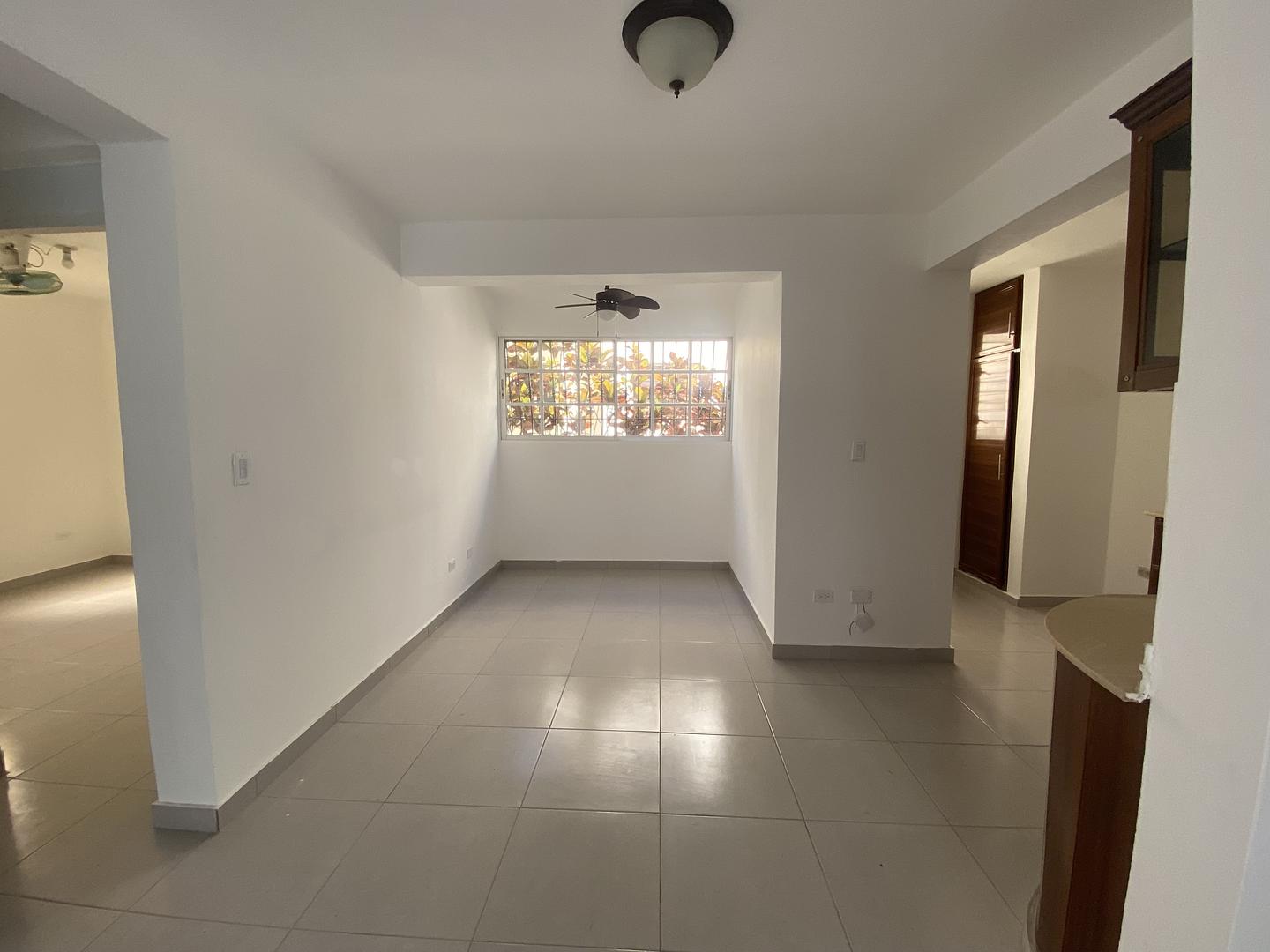 apartamentos - Segundo nivel de renta en la Urb Fernandez 2