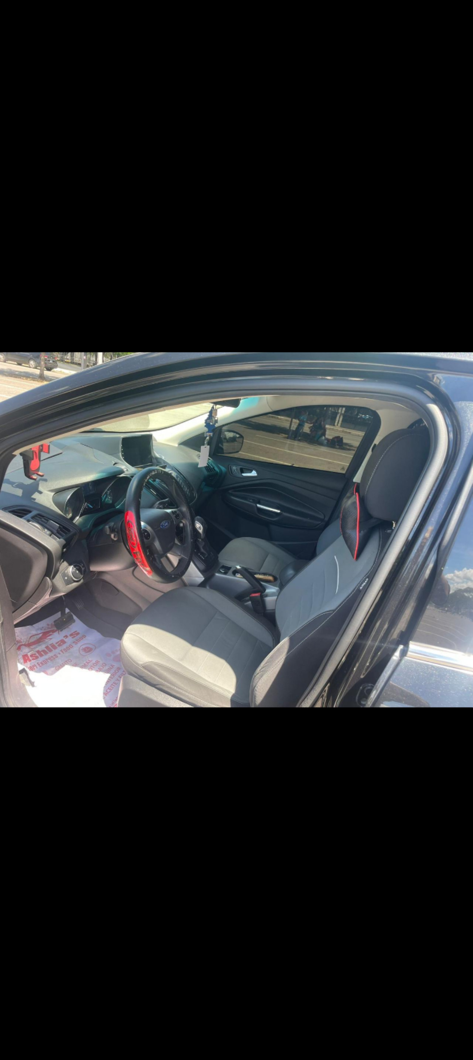 jeepetas y camionetas - vendo Ford escape 2015 la más nueva  3