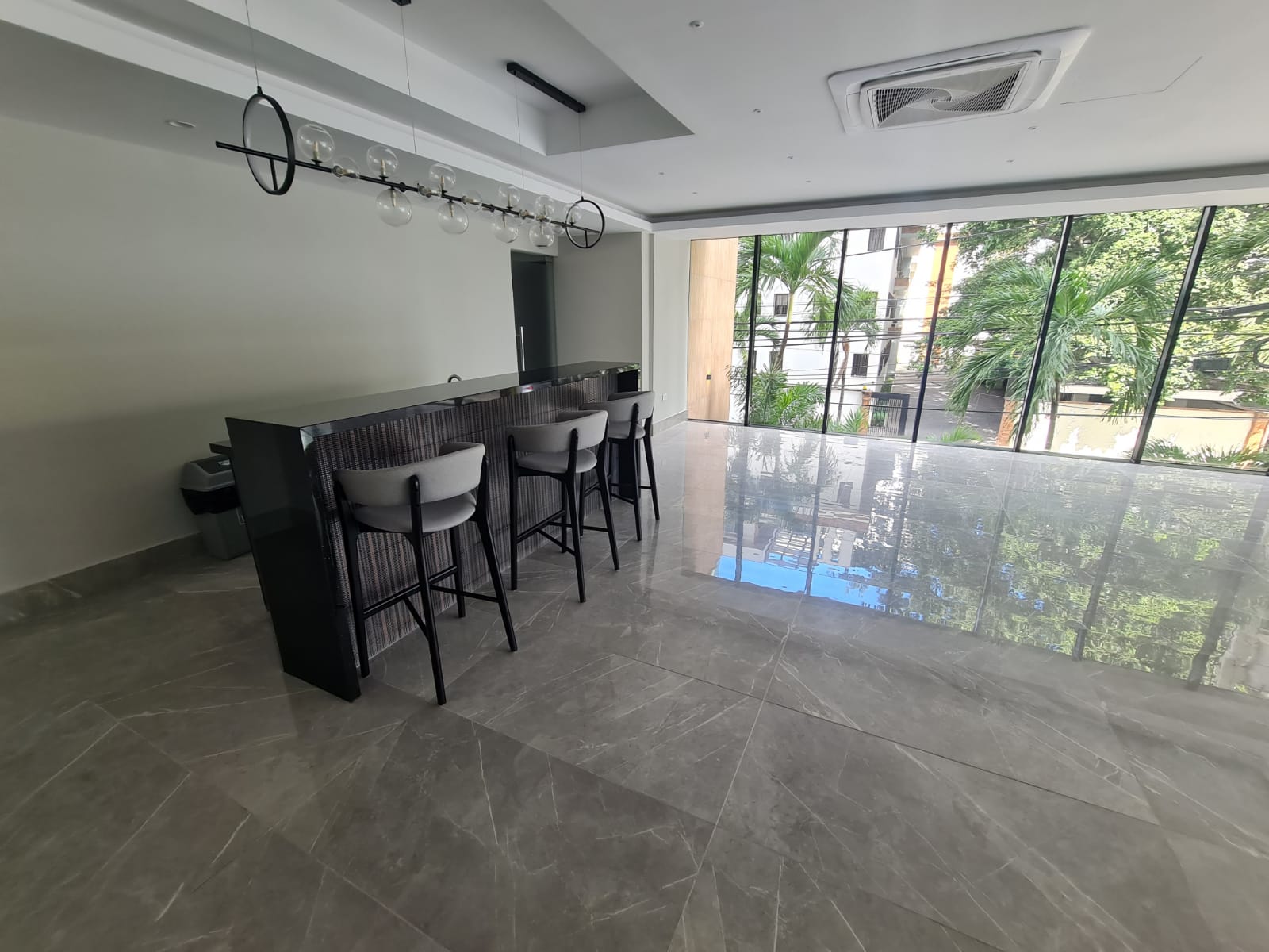 apartamentos - Alquiler apartamento amueblado 1 hb en Piantini DN 7