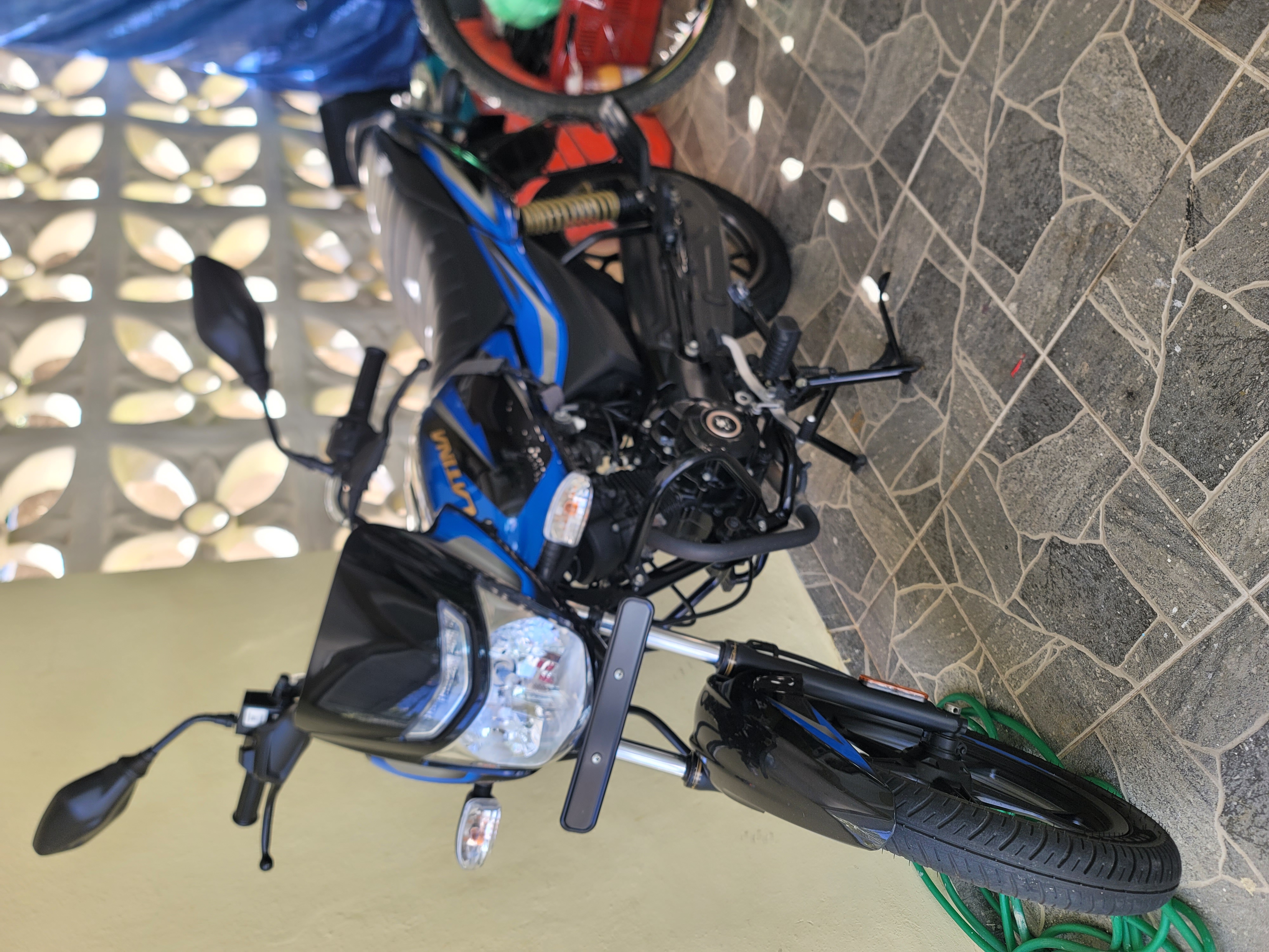 motores y pasolas - SVD Platina Bajaj 125 como nuevo  2