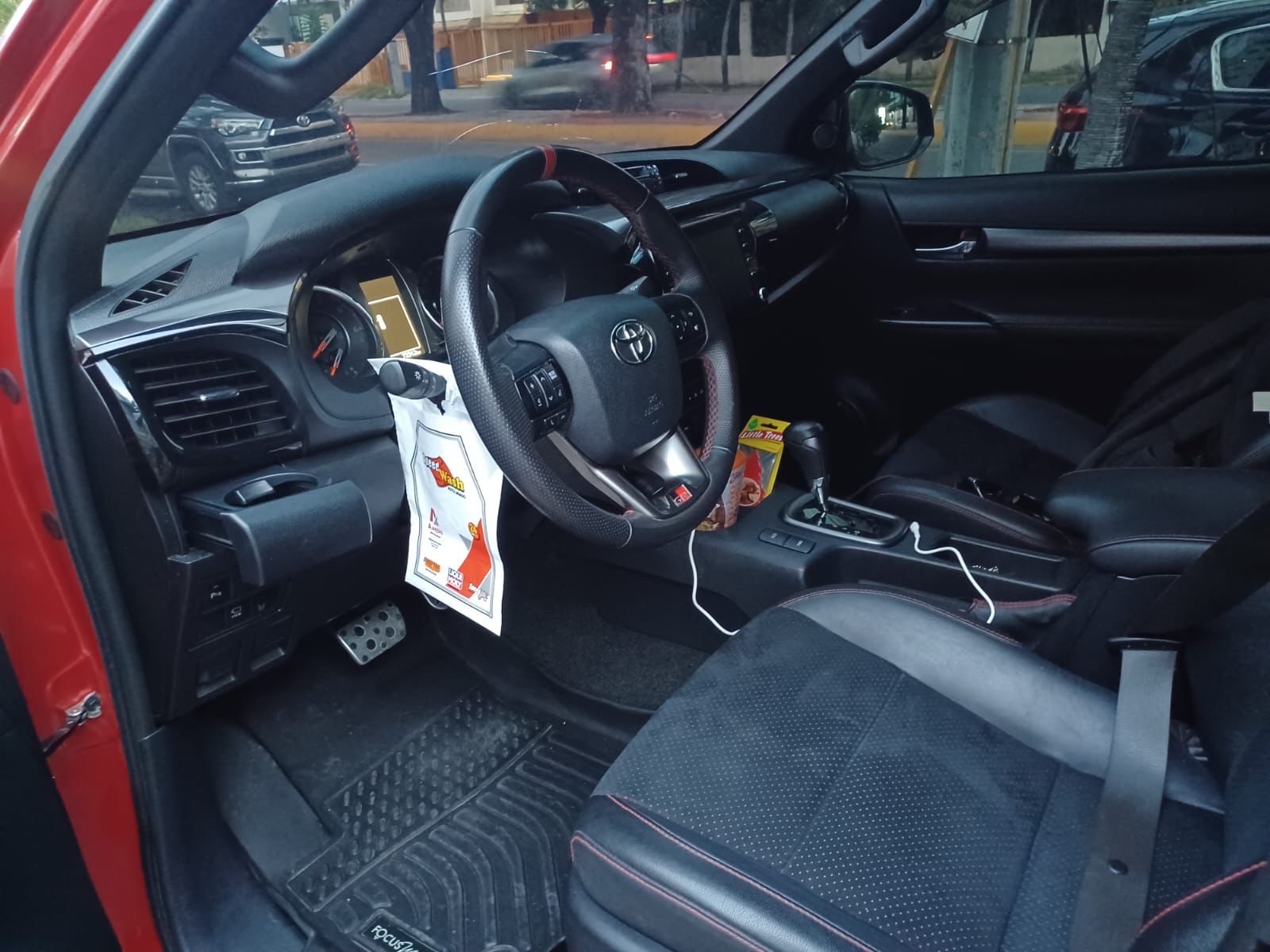 jeepetas y camionetas - Toyota Hilux GR sport 2022 7