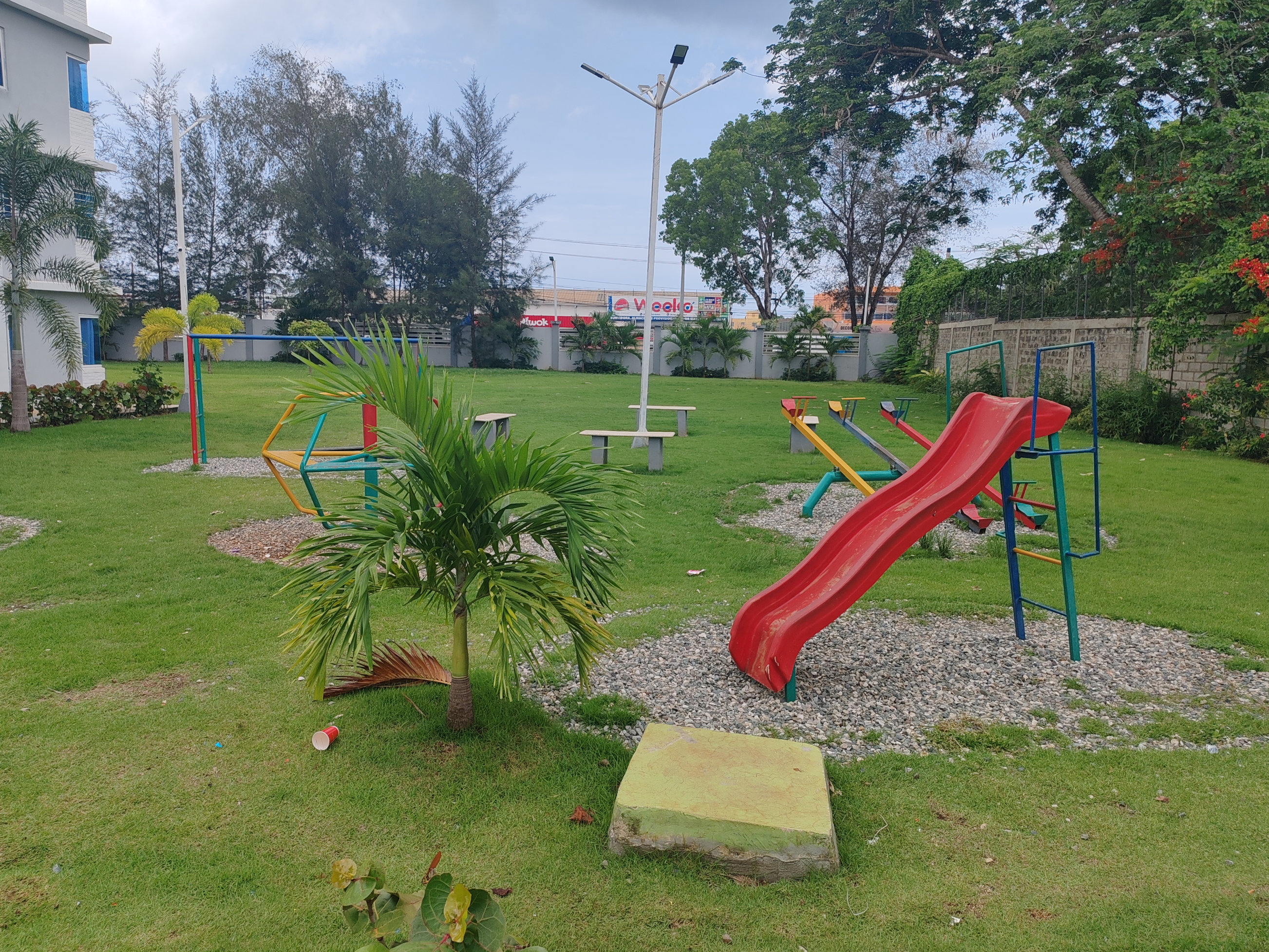 apartamentos - Vendo 3er piso en Res Las Cayenas, Aut San Isidro  8