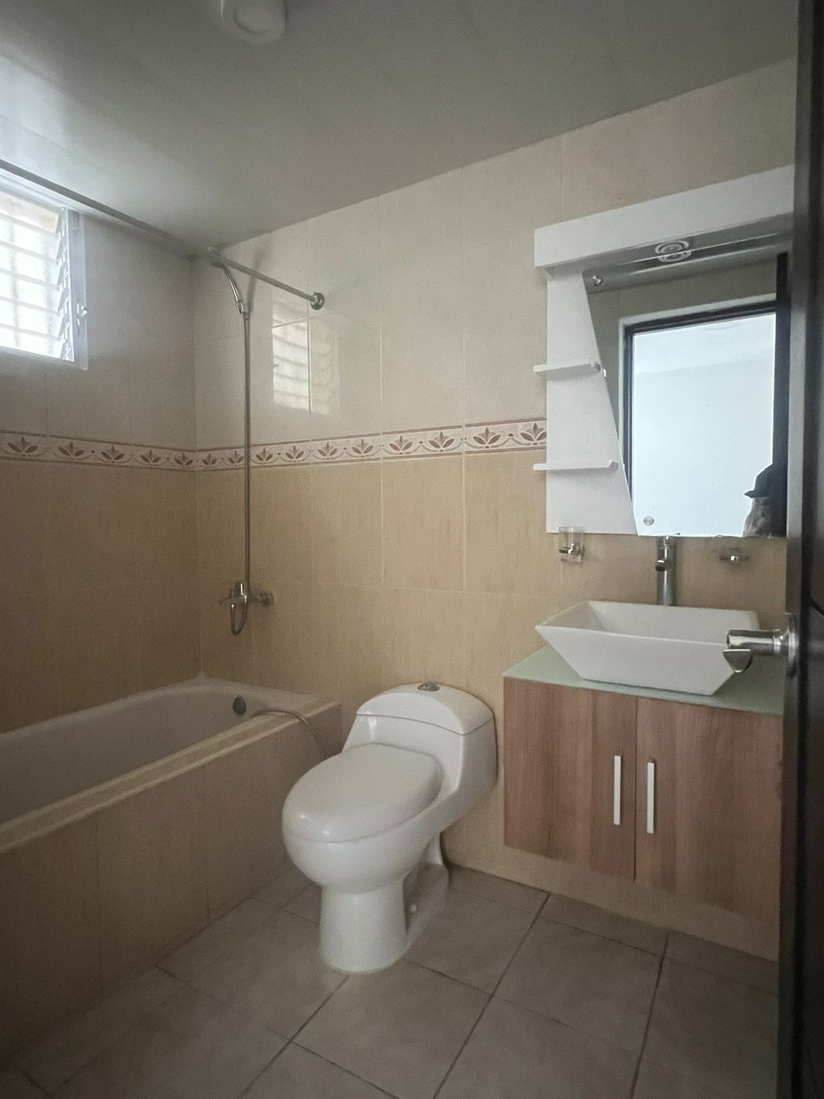 apartamentos - Apartamento en Alquiler 140Mt2, Jardines del Este  2