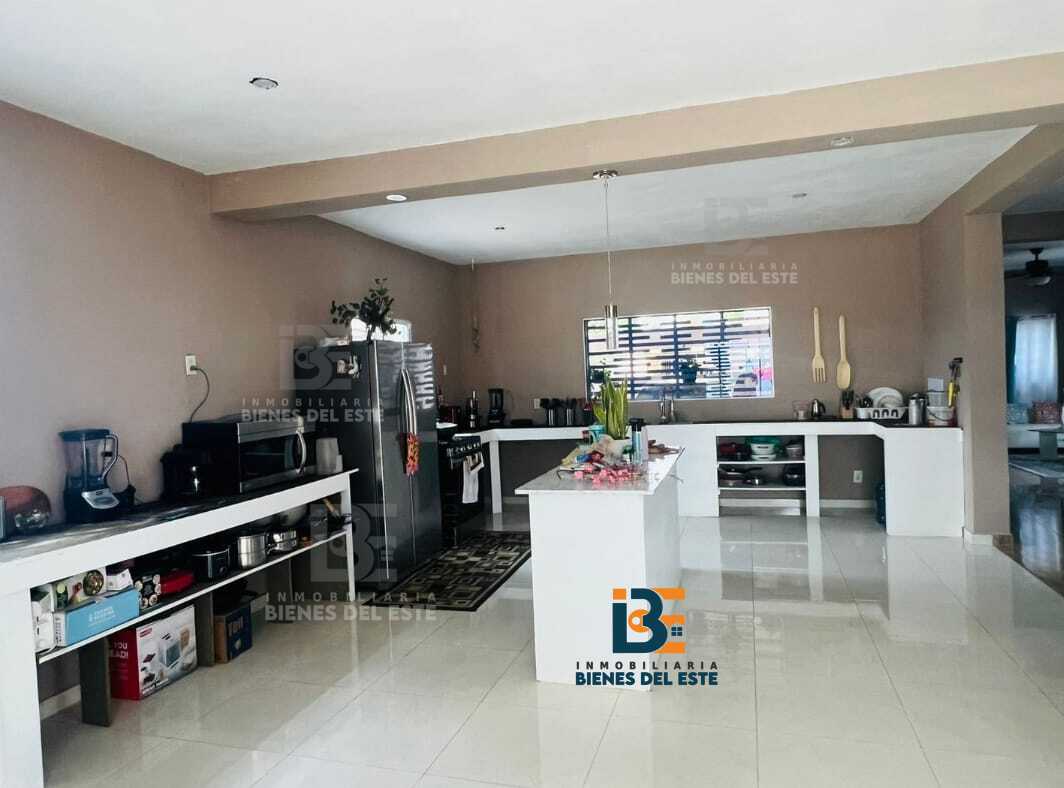 casas -  Moderna Vivienda con Piscina en Residencial Villa 9