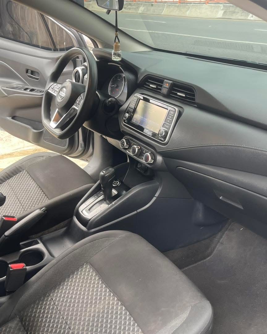 carros - NISSAN VERSA 2020 4