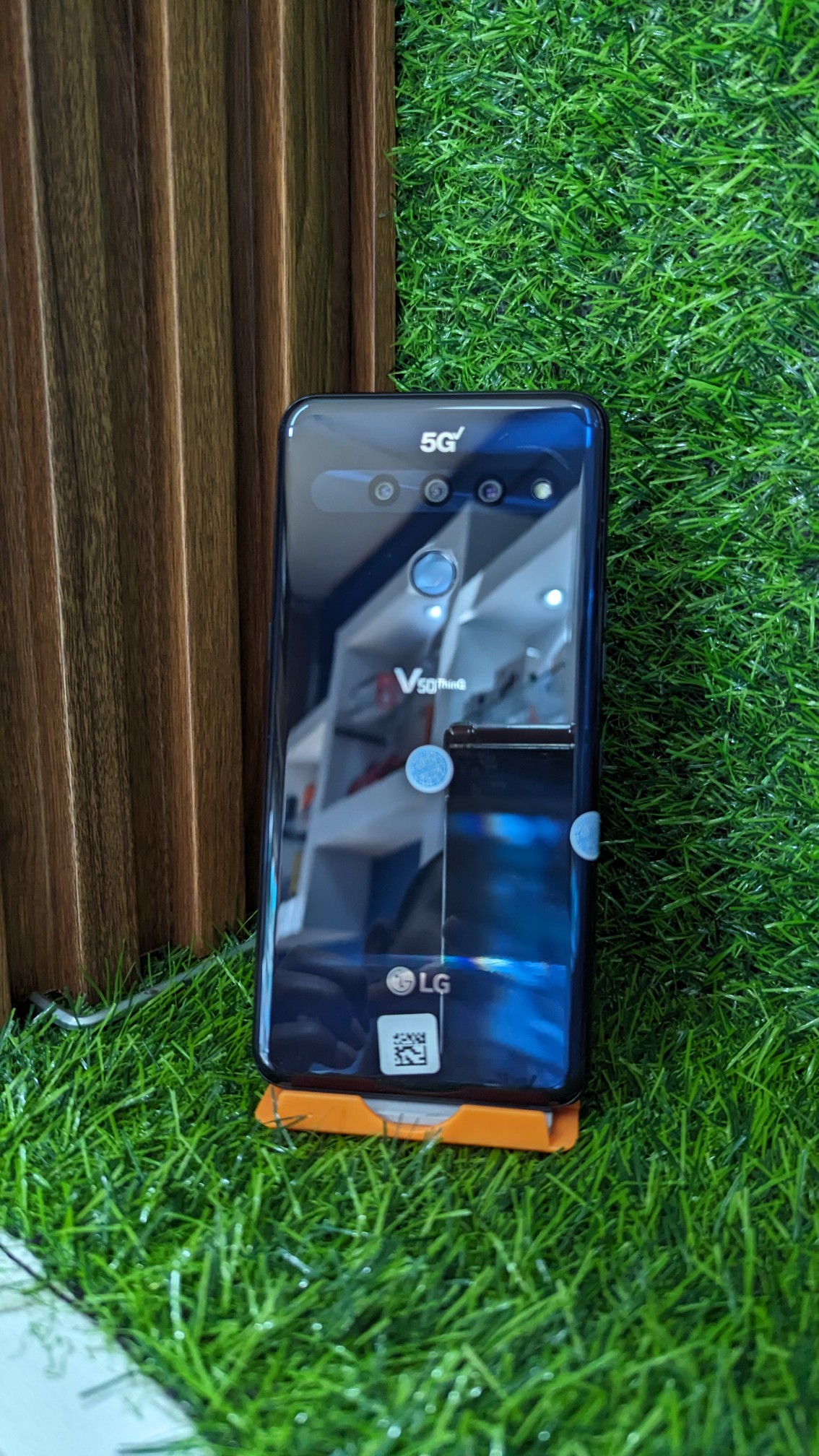 celulares y tabletas - LG V50 4