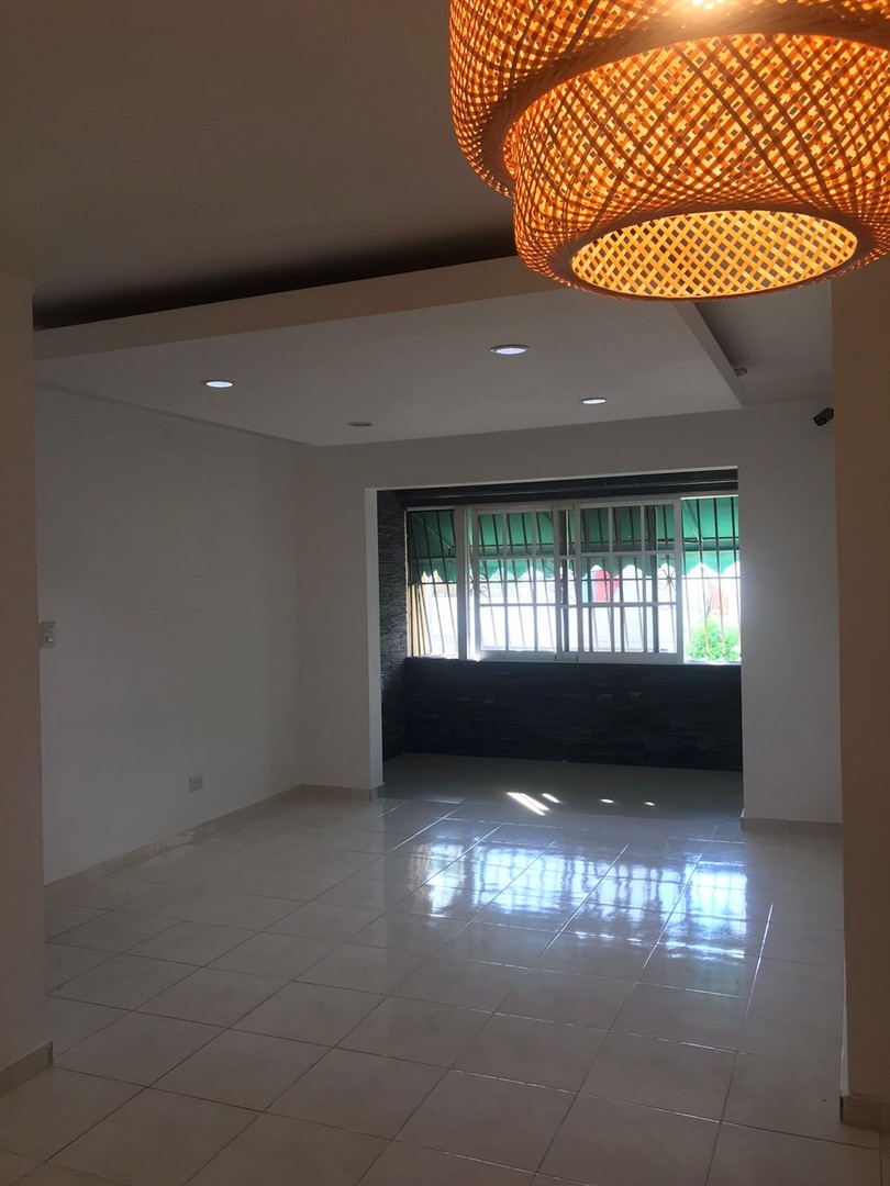 apartamentos - vendo apartamento en velas casa, av. independencia. cerca del bravo

115mts
3 H 1