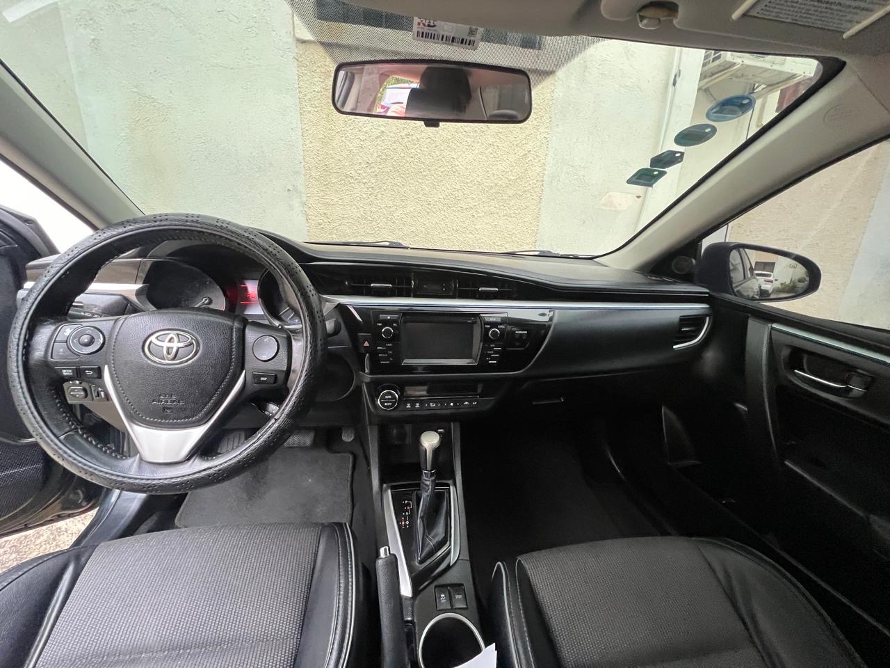 carros - Toyota corolla negro tipo S 6