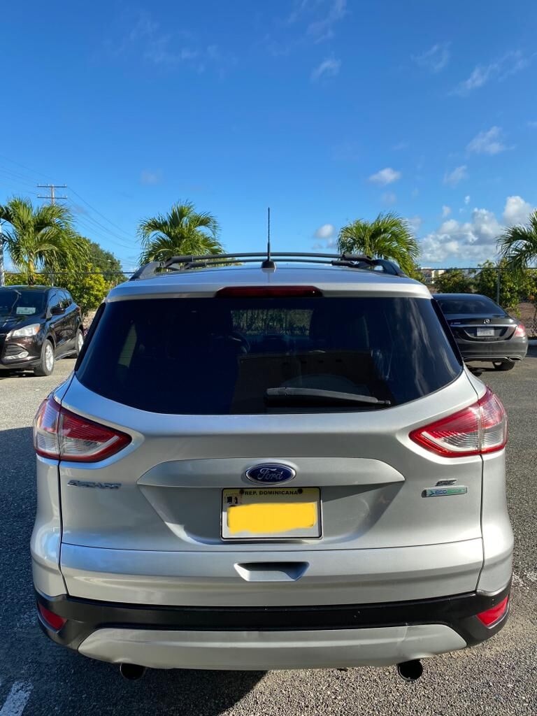 jeepetas y camionetas - FORD ESCAPE 2013 RD$485000 LIGERMENTE NEGOCIABLE 4