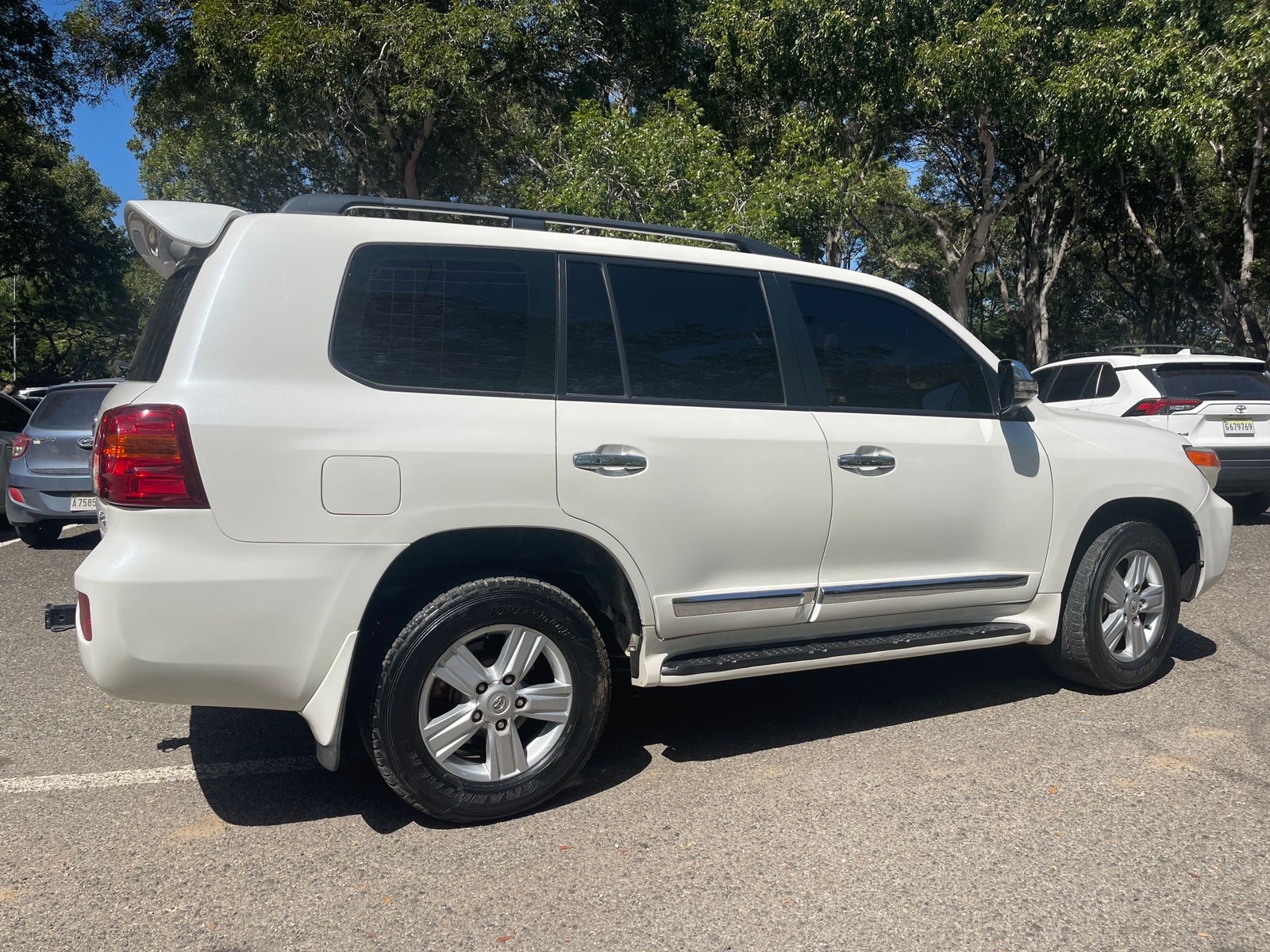 jeepetas y camionetas - TOYOTA LAND CRUISER 2015 2